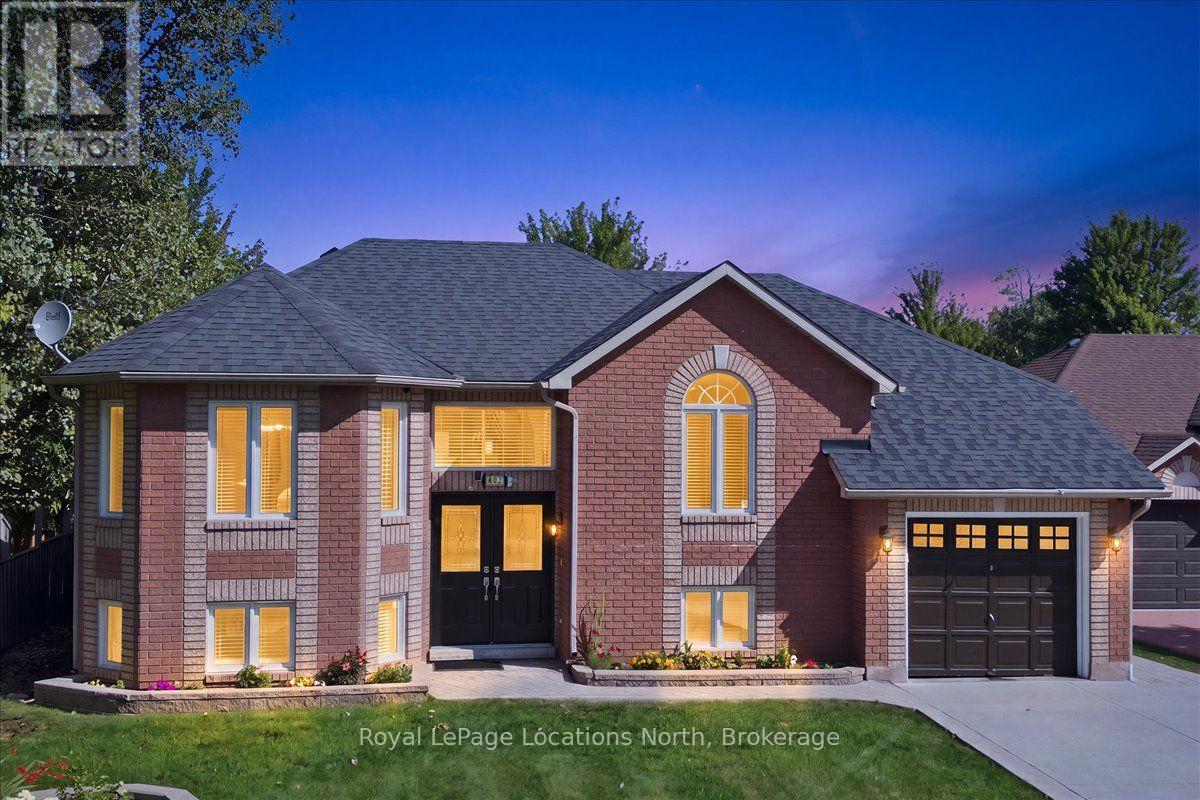 402 RAMBLEWOOD DRIVE Property Photo 1