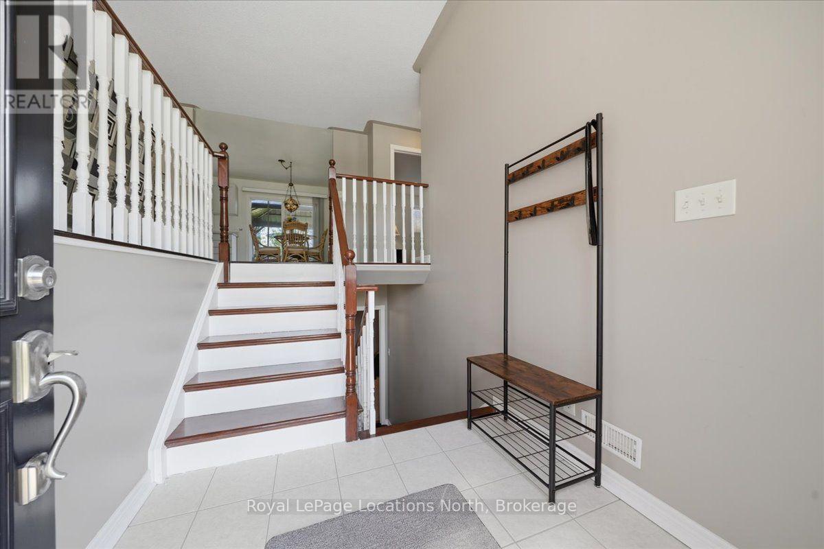 402 Ramblewood Drive Property Photo 3