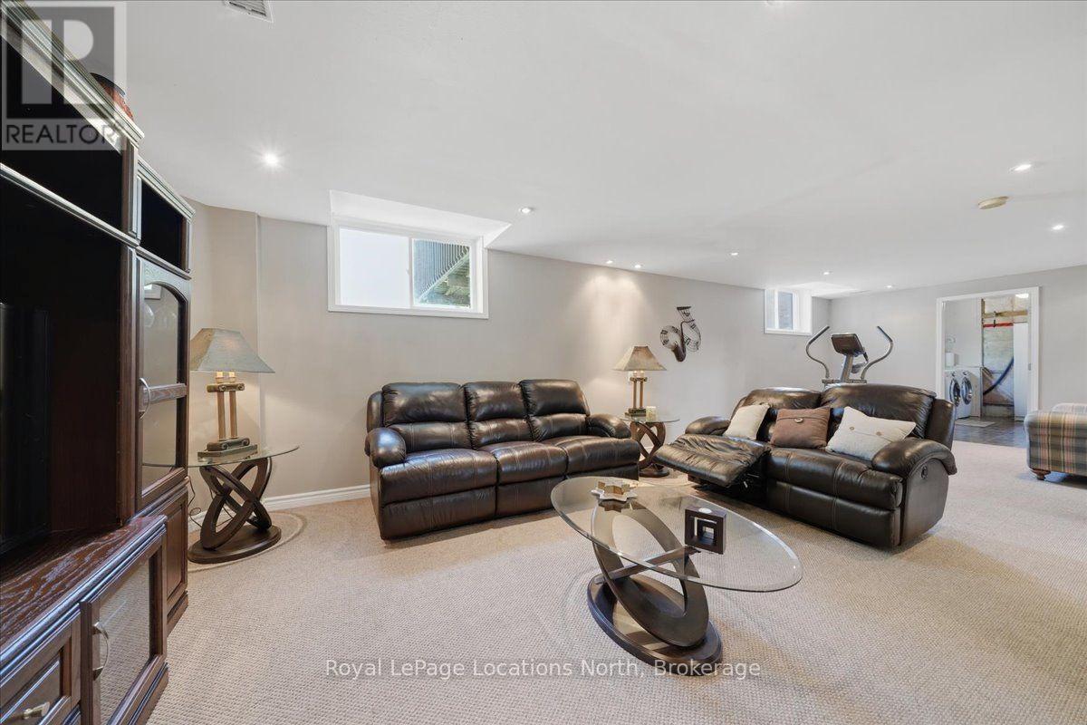 402 Ramblewood Drive Property Photo 21