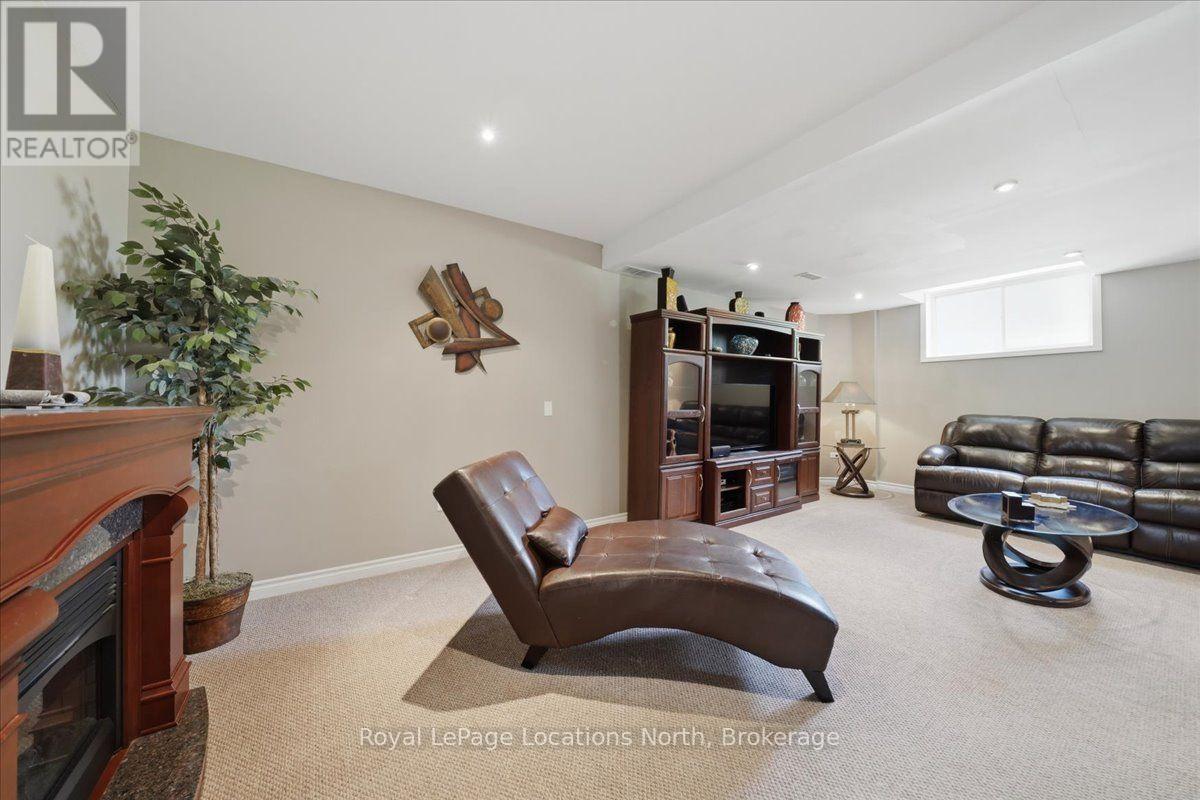 402 Ramblewood Drive Property Photo 23