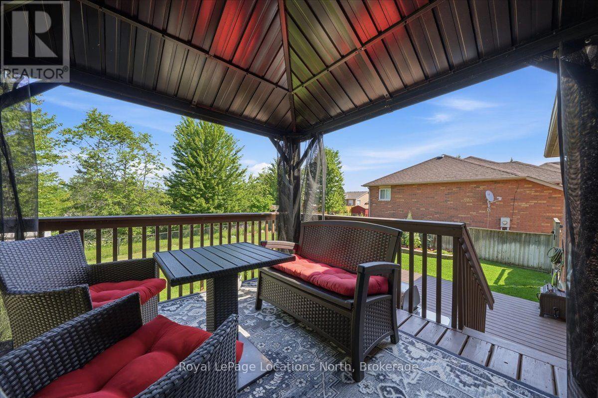 402 Ramblewood Drive Property Photo 32
