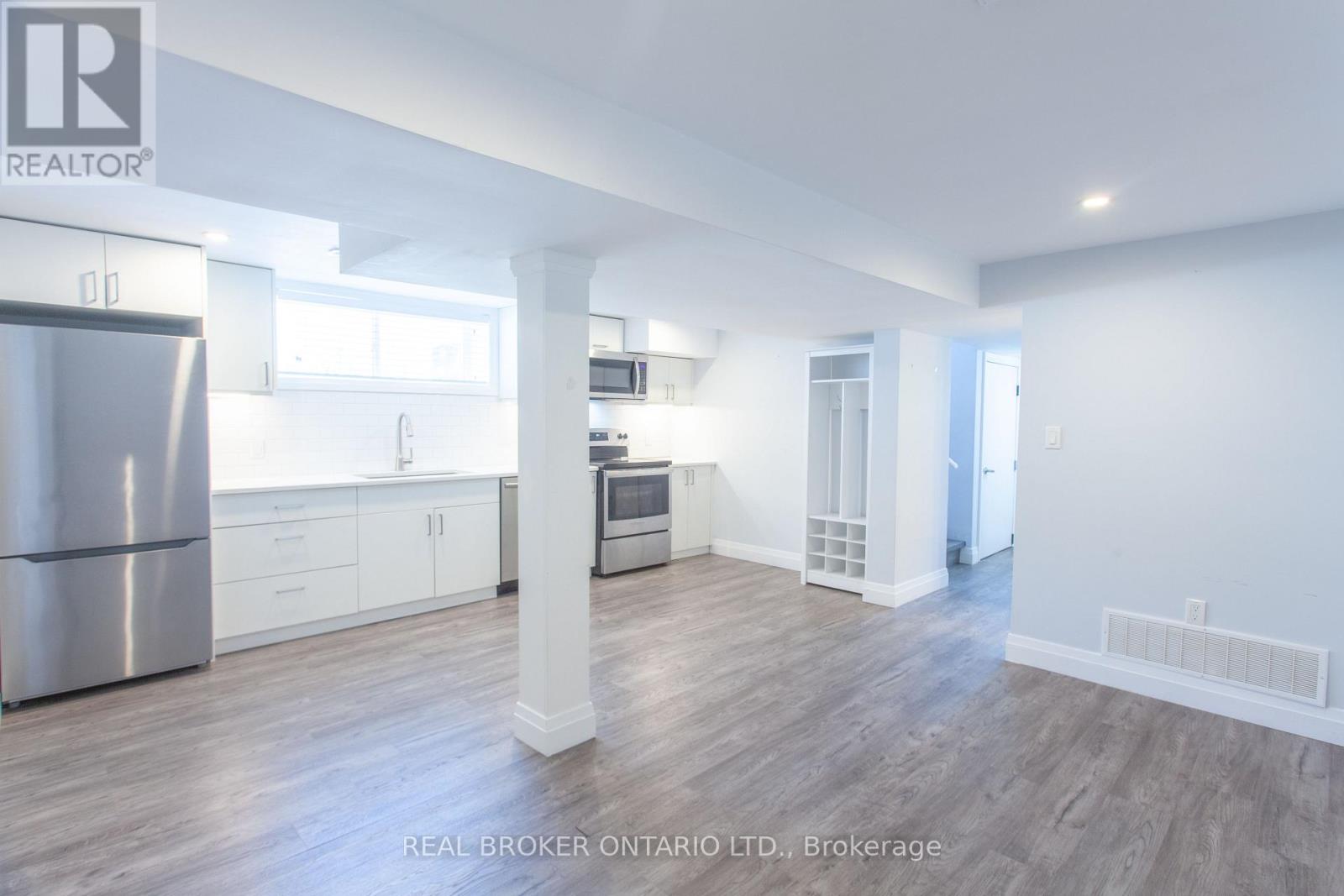 BSMT - 397 MISSISSAGA STREET W