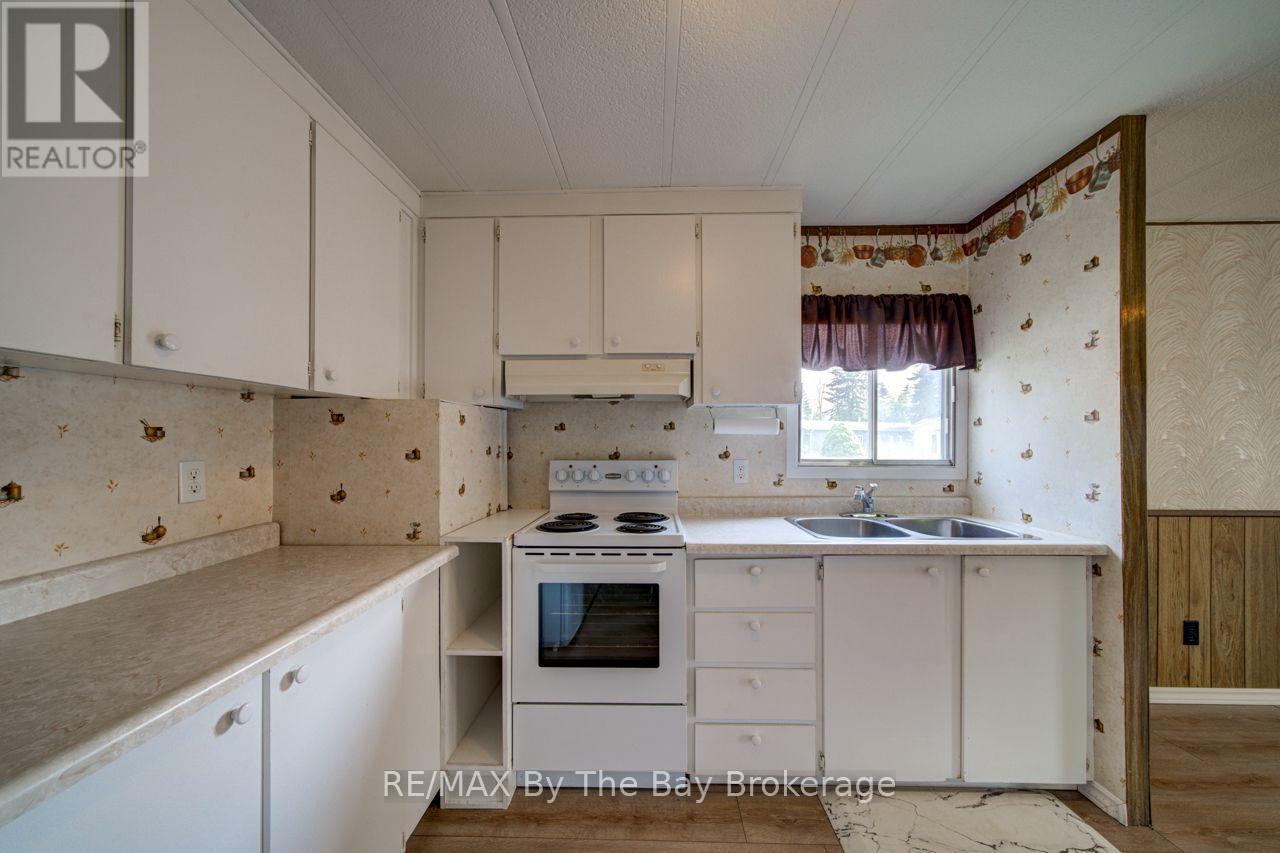 55 Georgian Glen Drive Property Photo 13