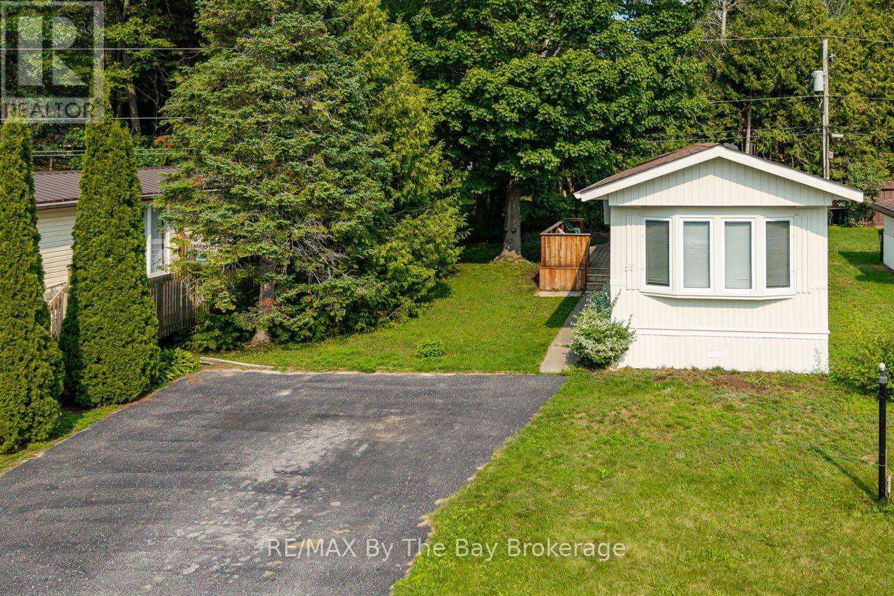 55 Georgian Glen Drive Property Photo 28