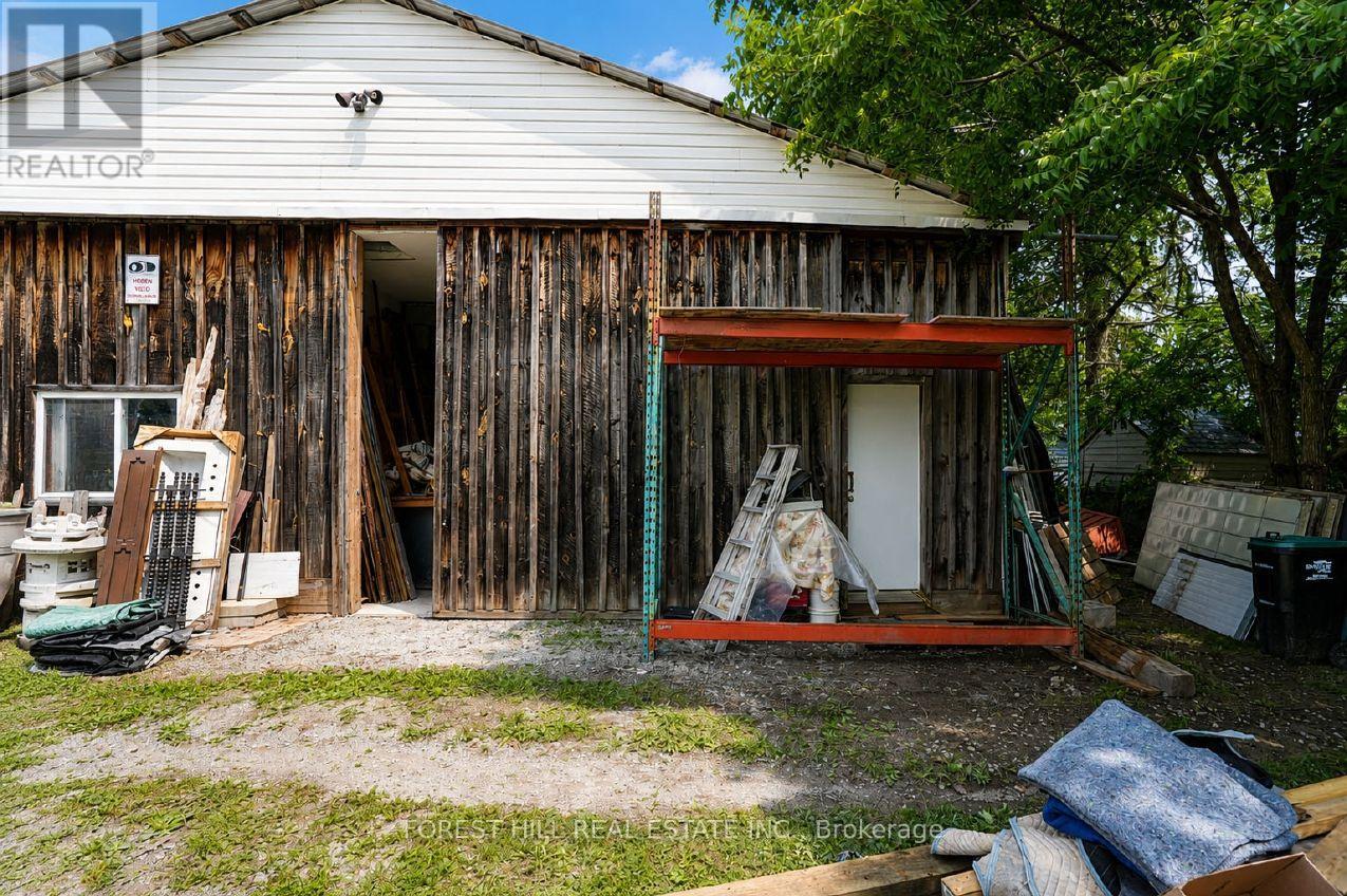 2449 Highway 11 N Property Photo 1