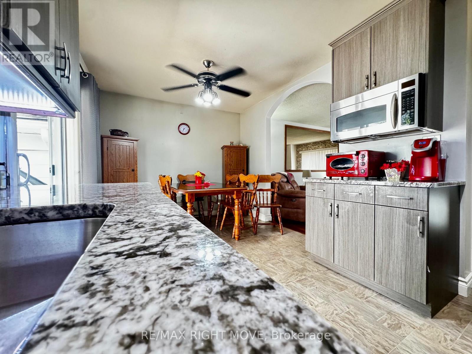 8 Gaudaur Court Property Photo 9