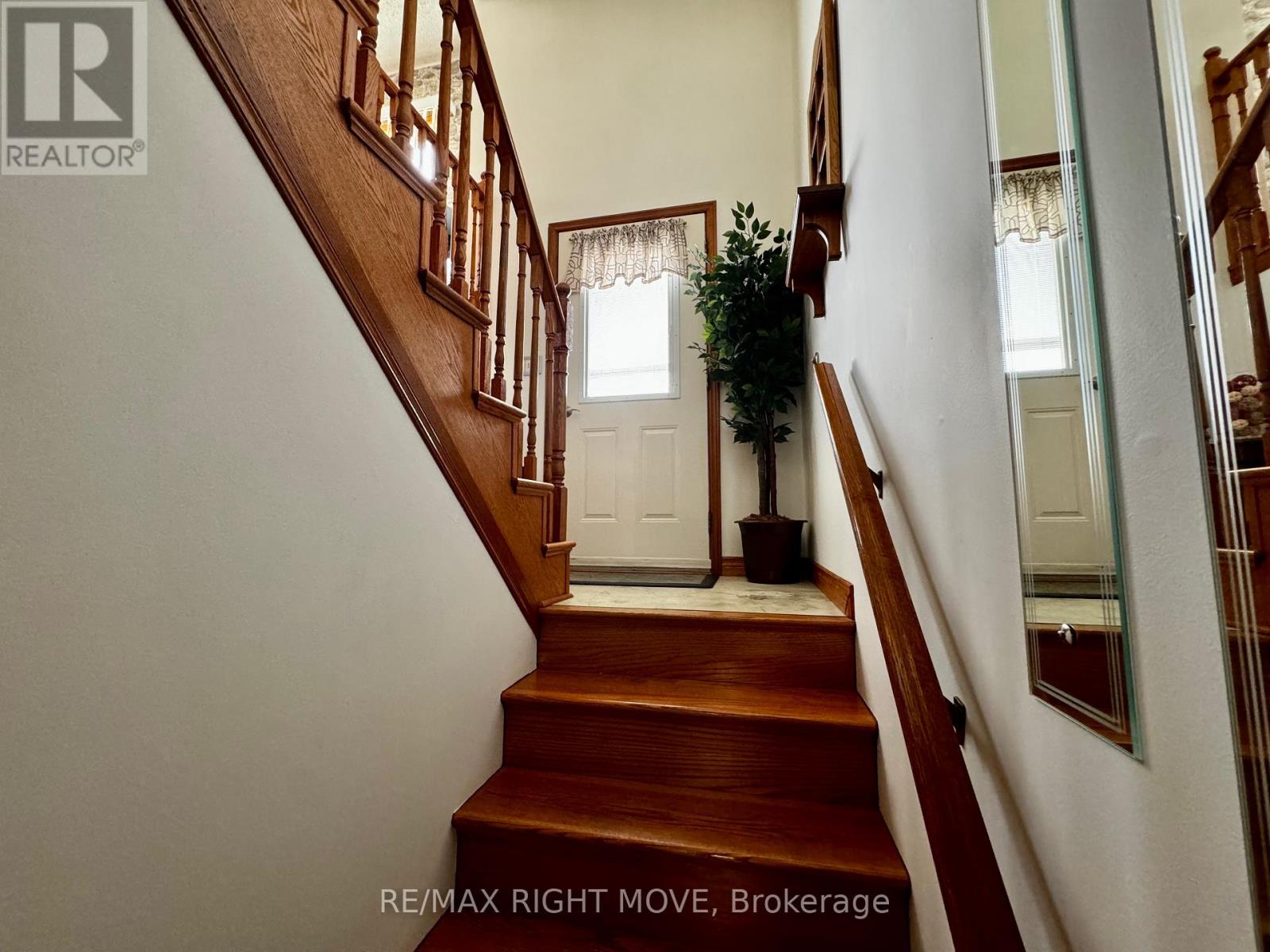 8 Gaudaur Court Property Photo 16