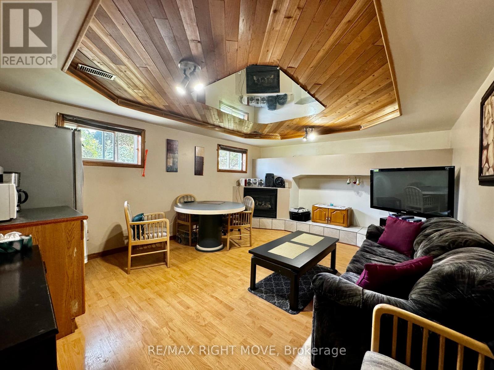 8 Gaudaur Court Property Photo 21