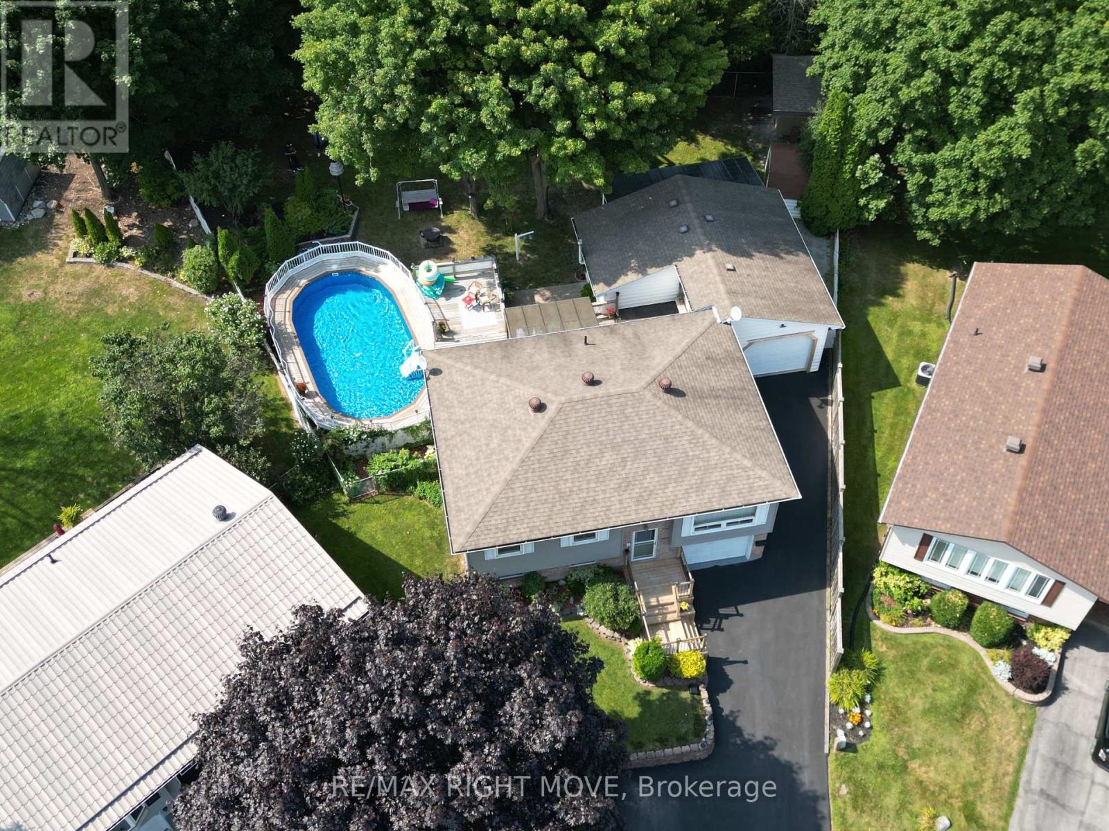 8 Gaudaur Court Property Photo 23