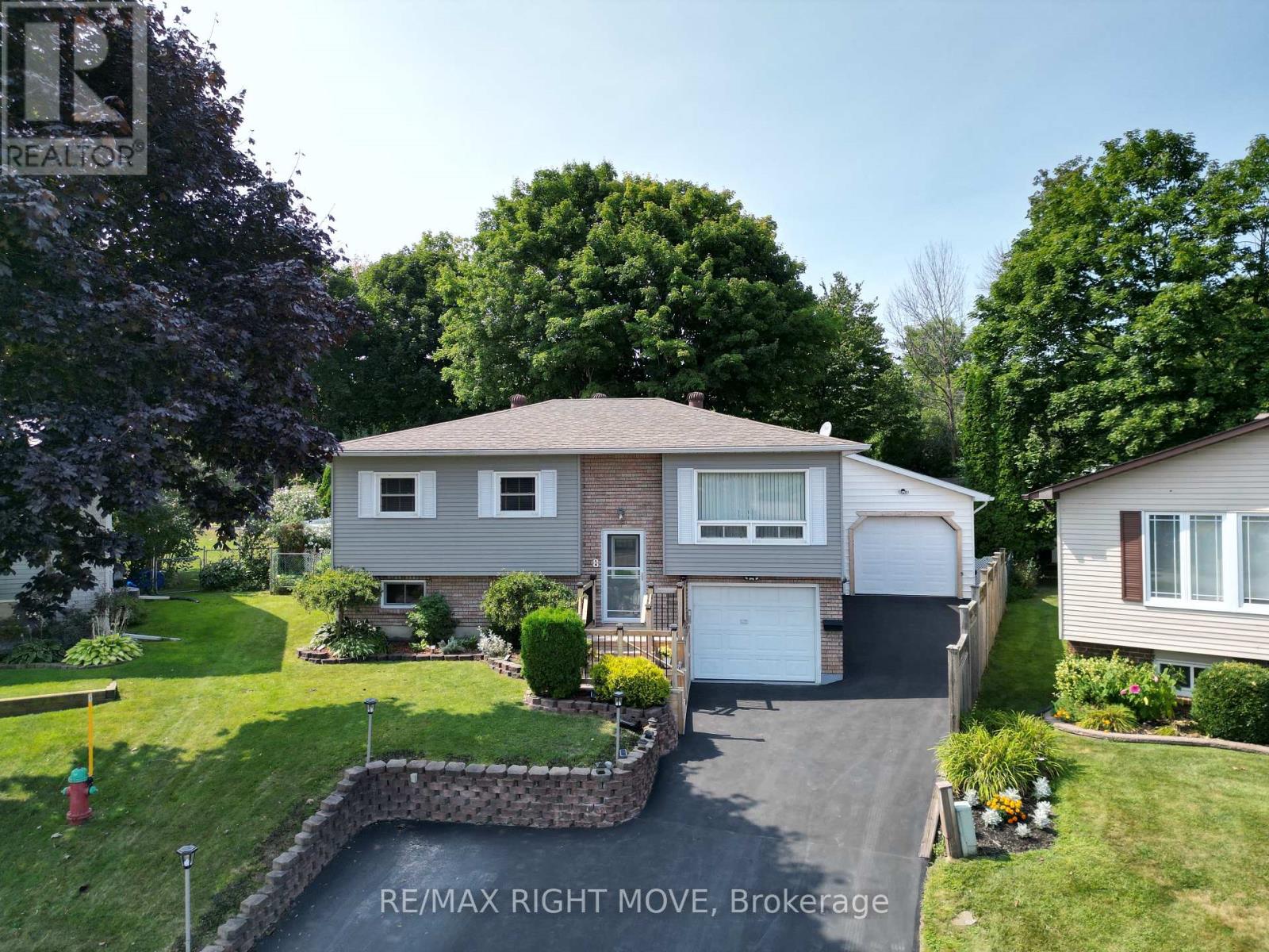 8 Gaudaur Court Property Photo 24