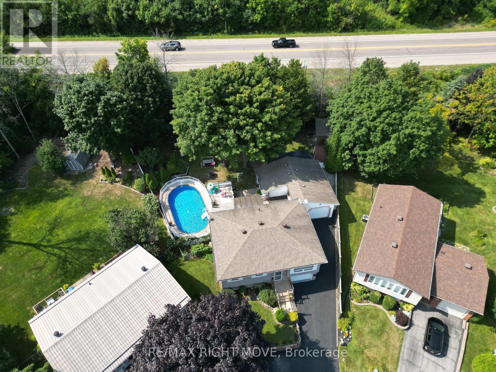 8 Gaudaur Court Property Photo 35