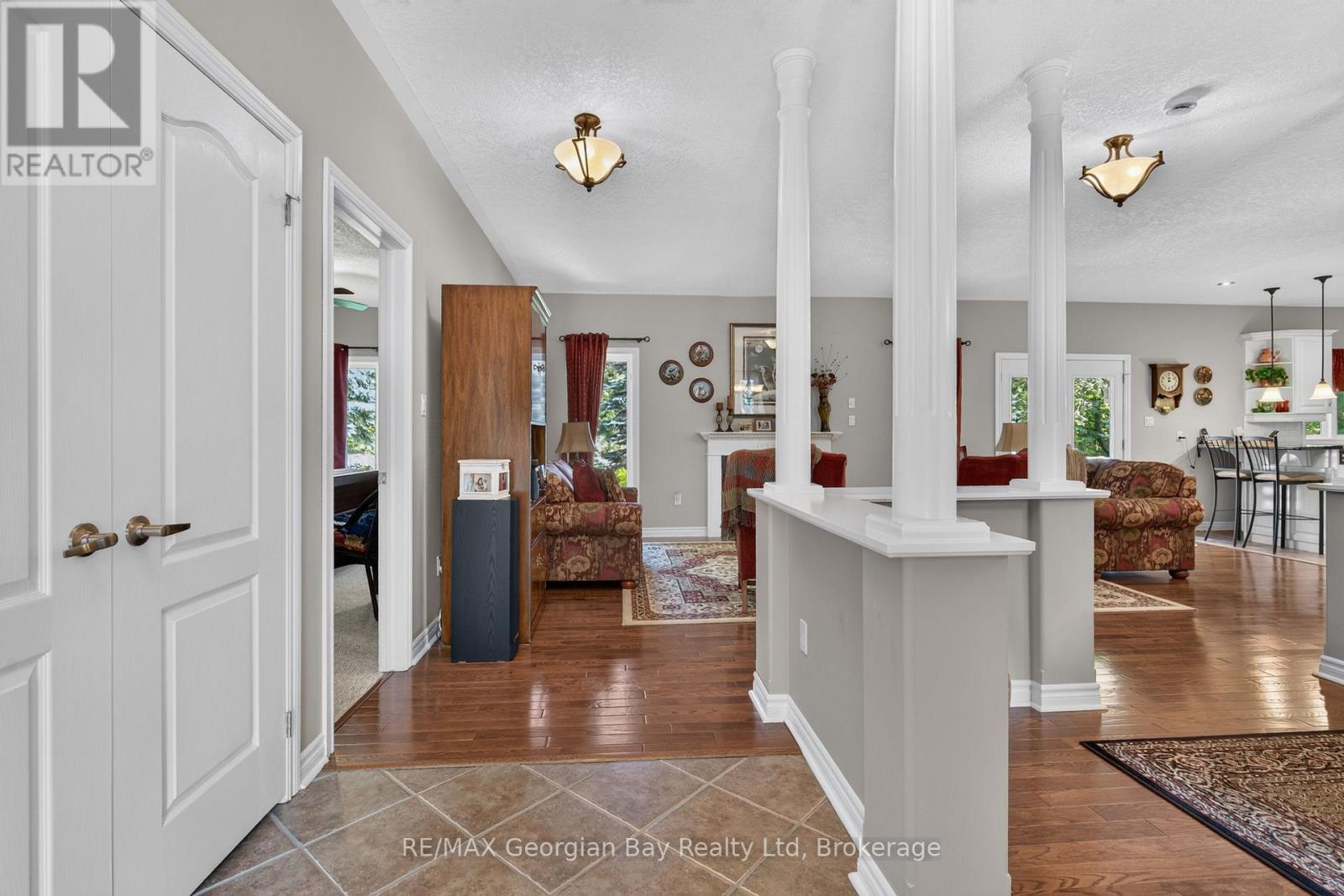 1339 Tiny Beaches Road N Property Photo 4