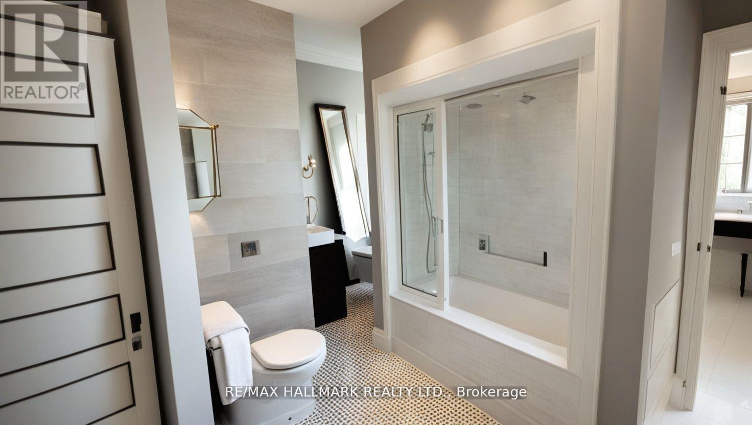 26 Lakeshore Road W Property Photo 13