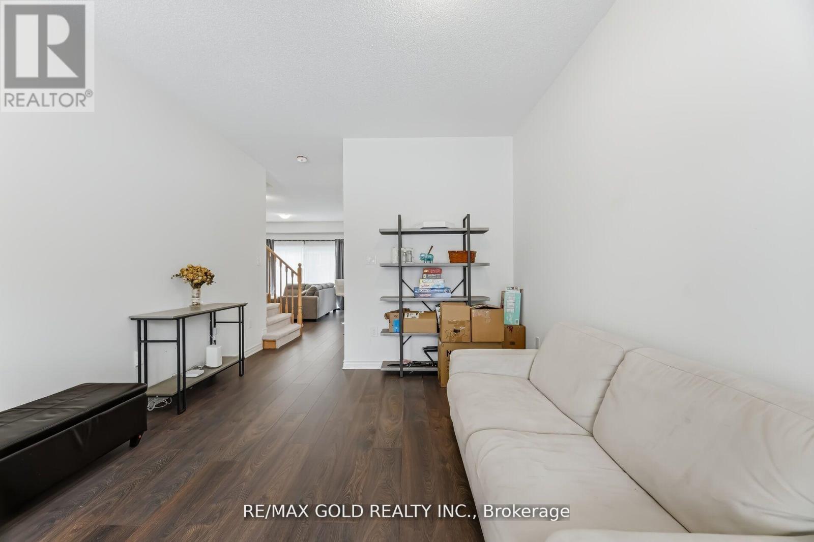 30 Hills Thistle Drive Property Photo 7