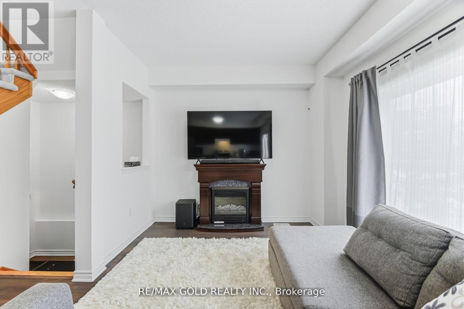 30 Hills Thistle Drive Property Photo 14