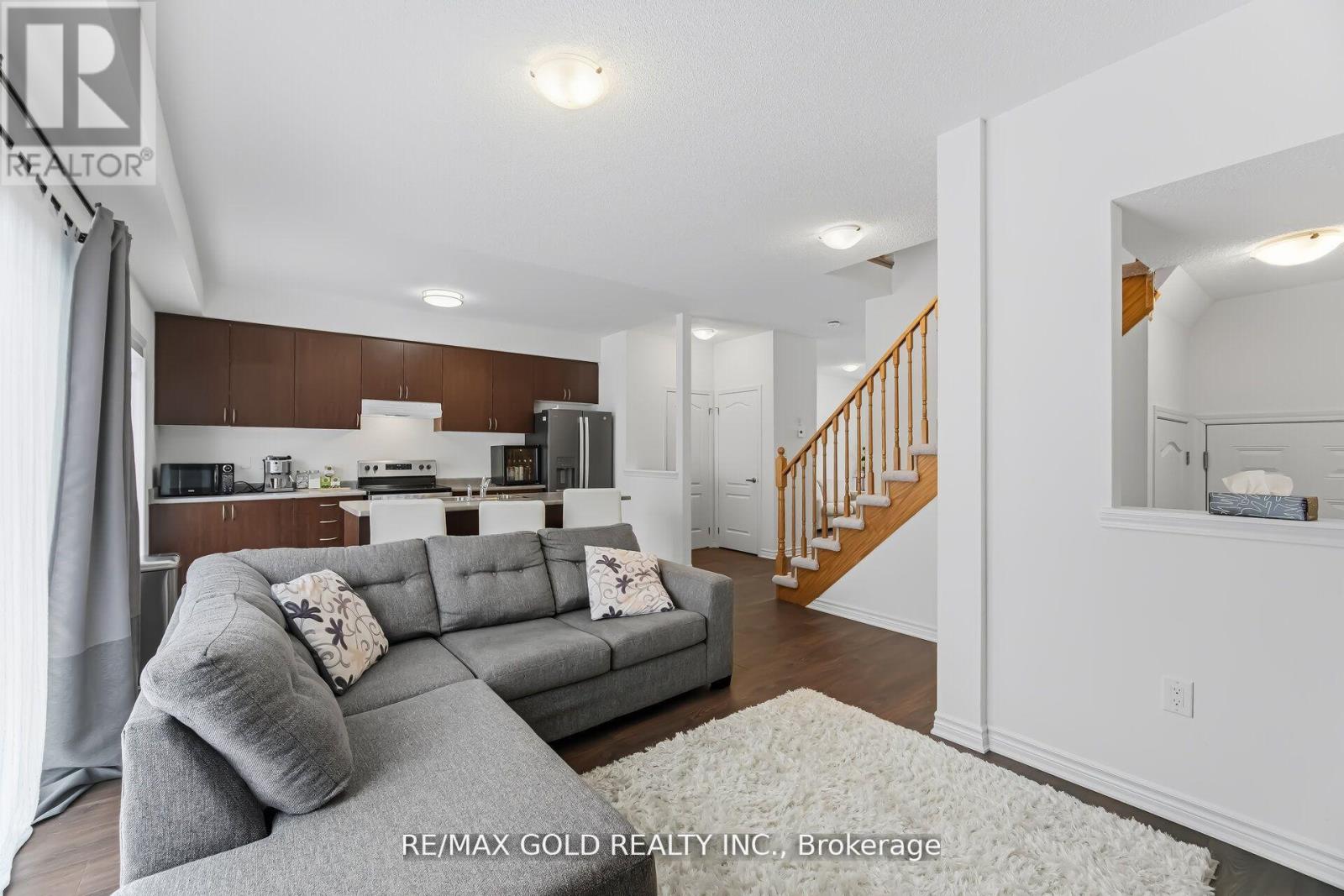 30 Hills Thistle Drive Property Photo 15
