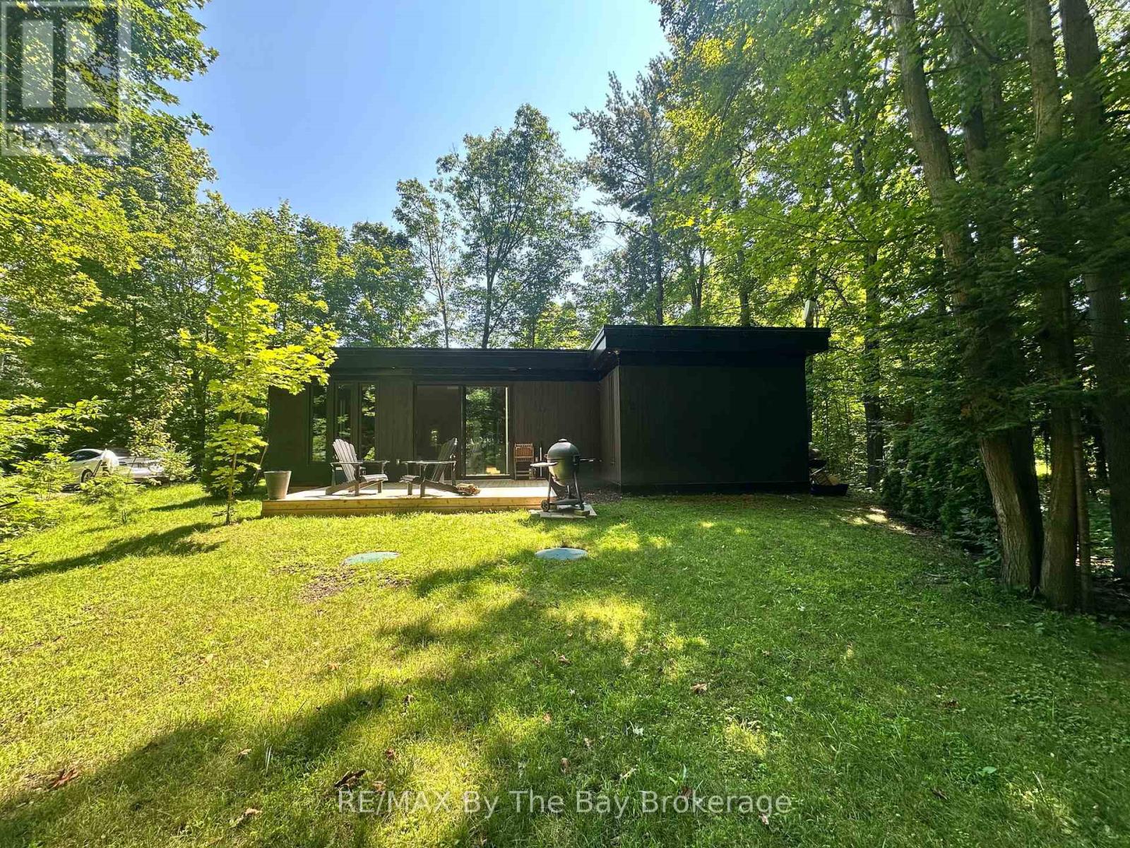 33 St. Laurent Boulevard Property Photo 9