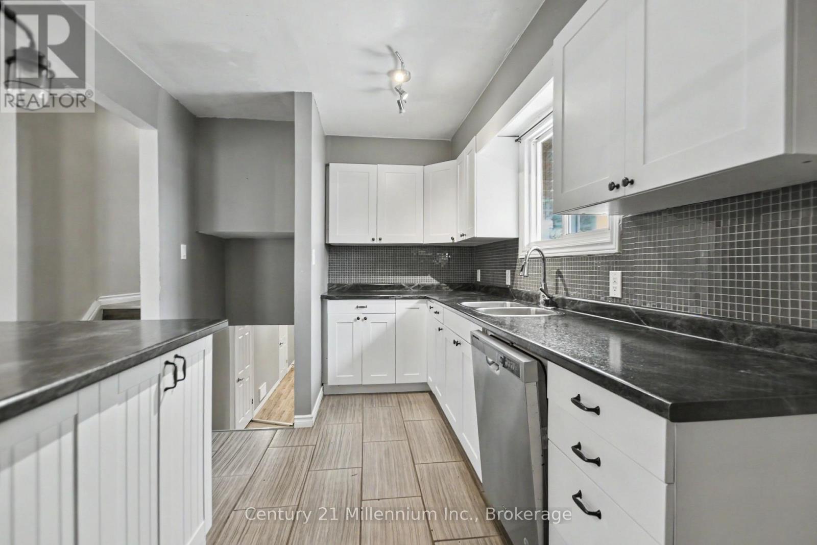408 Walnut Street Property Photo 7
