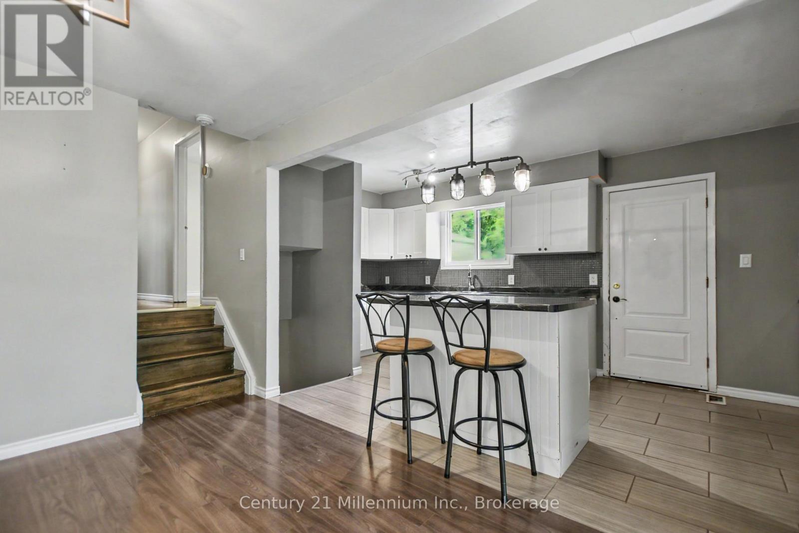 408 Walnut Street Property Photo 13
