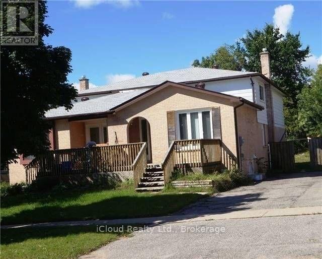 36 Sylvia Street Property Photo 1
