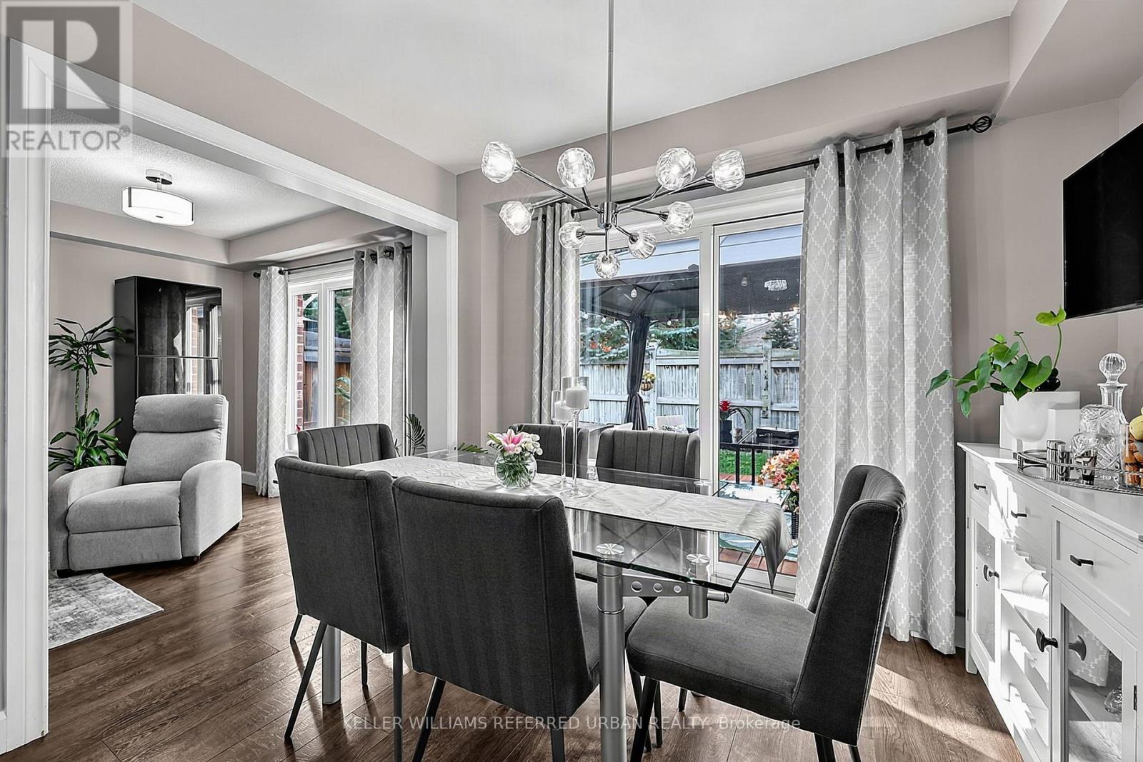 23 - 430 MAPLEVIEW DRIVE E