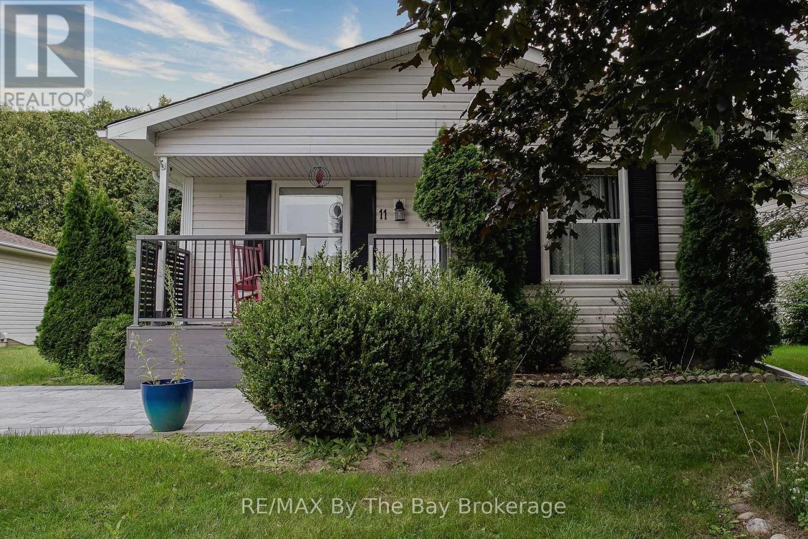 11 Indiana Avenue Property Photo 2