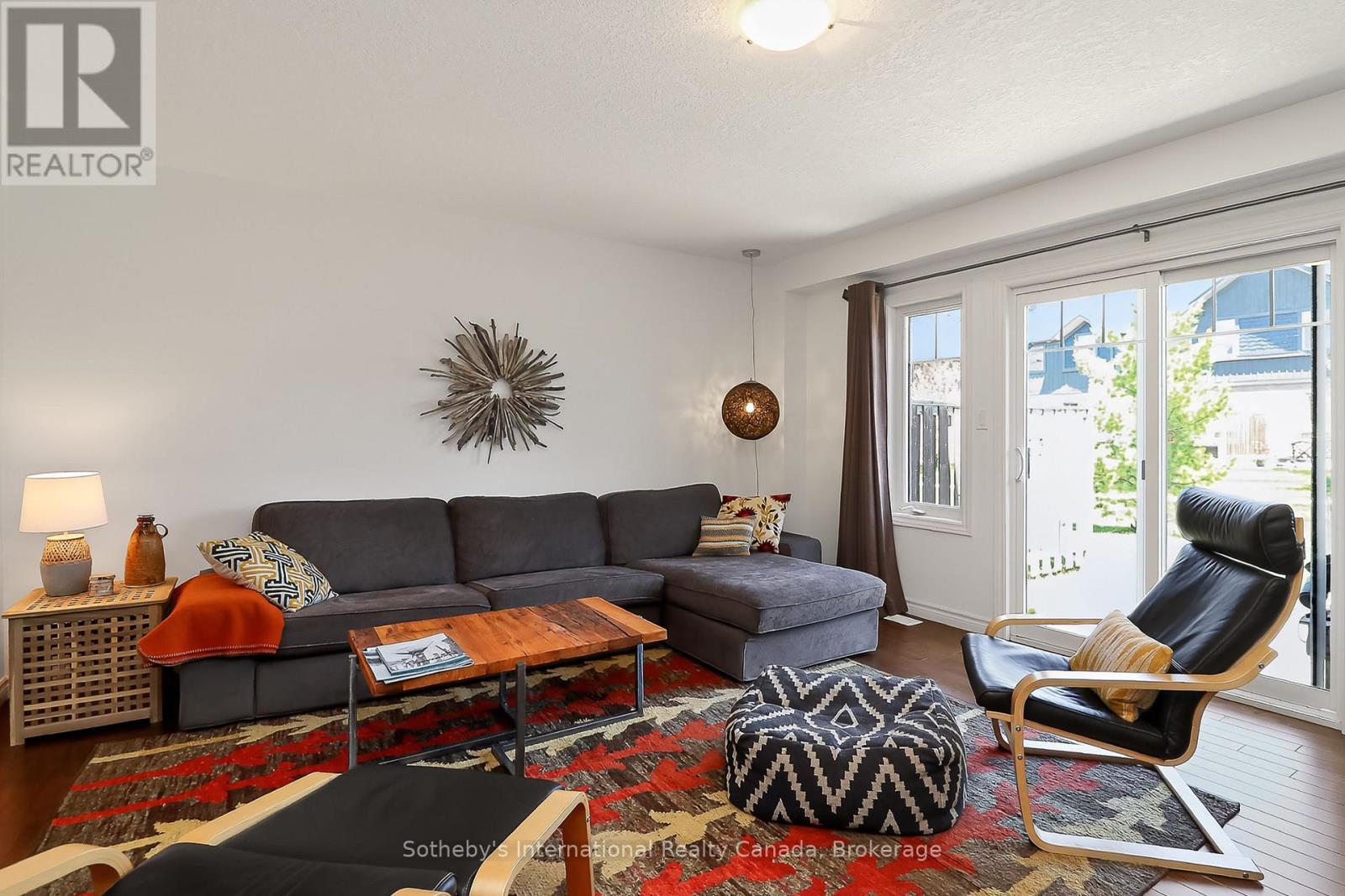 49 Silver Glen Boulevard Property Photo 12
