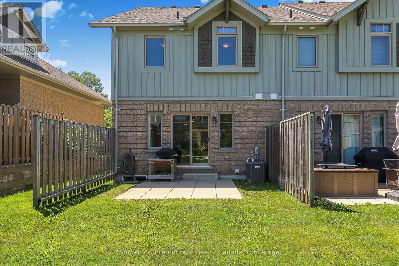 49 Silver Glen Boulevard Property Photo 30