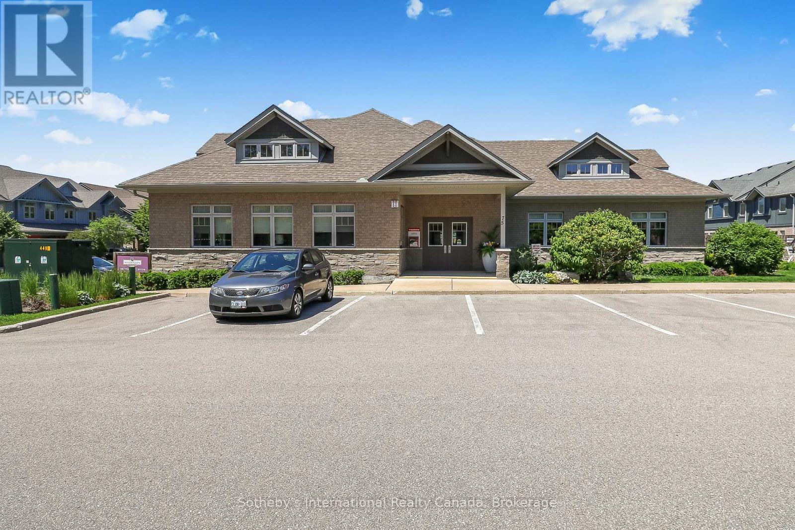 49 Silver Glen Boulevard Property Photo 32