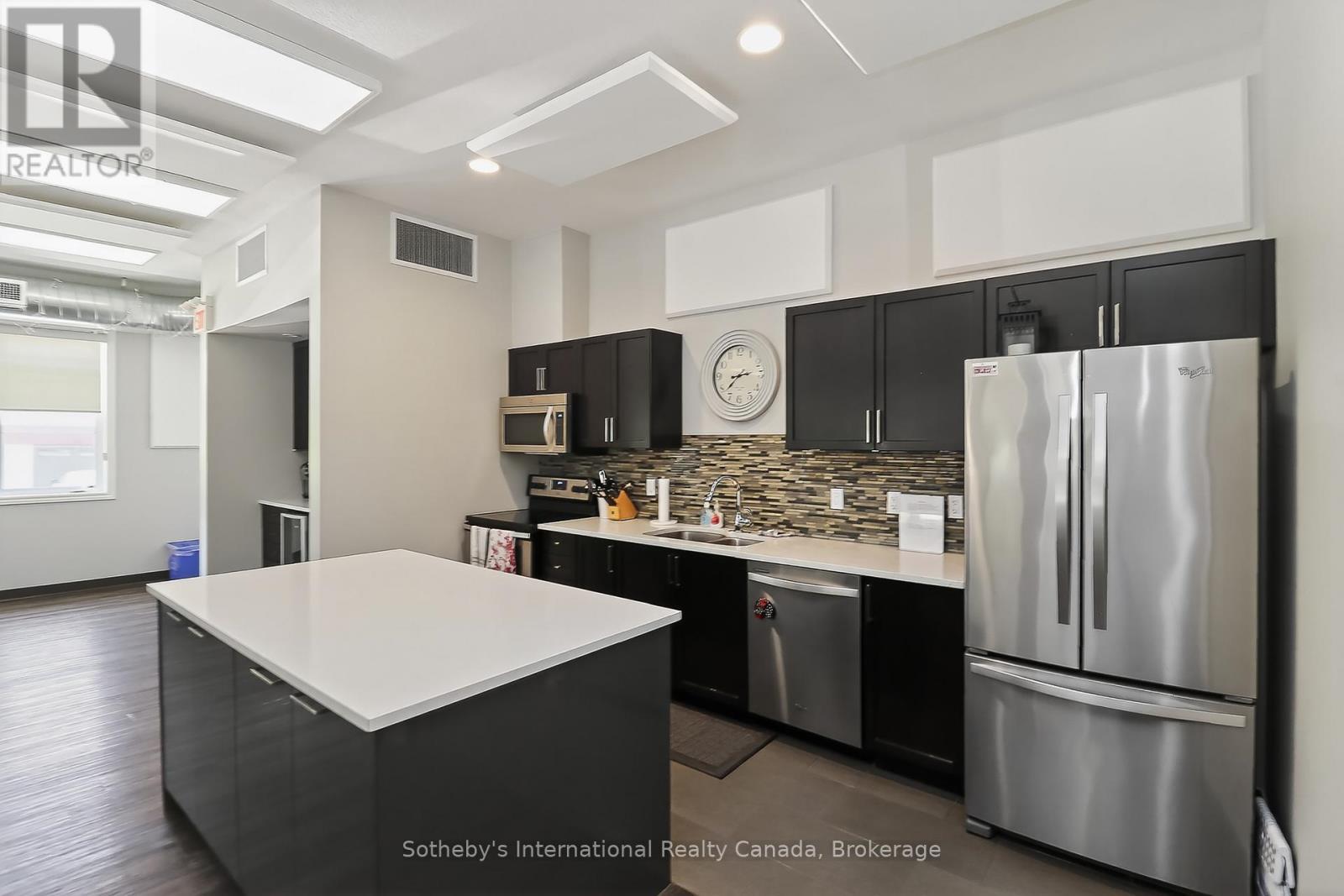 49 Silver Glen Boulevard Property Photo 34