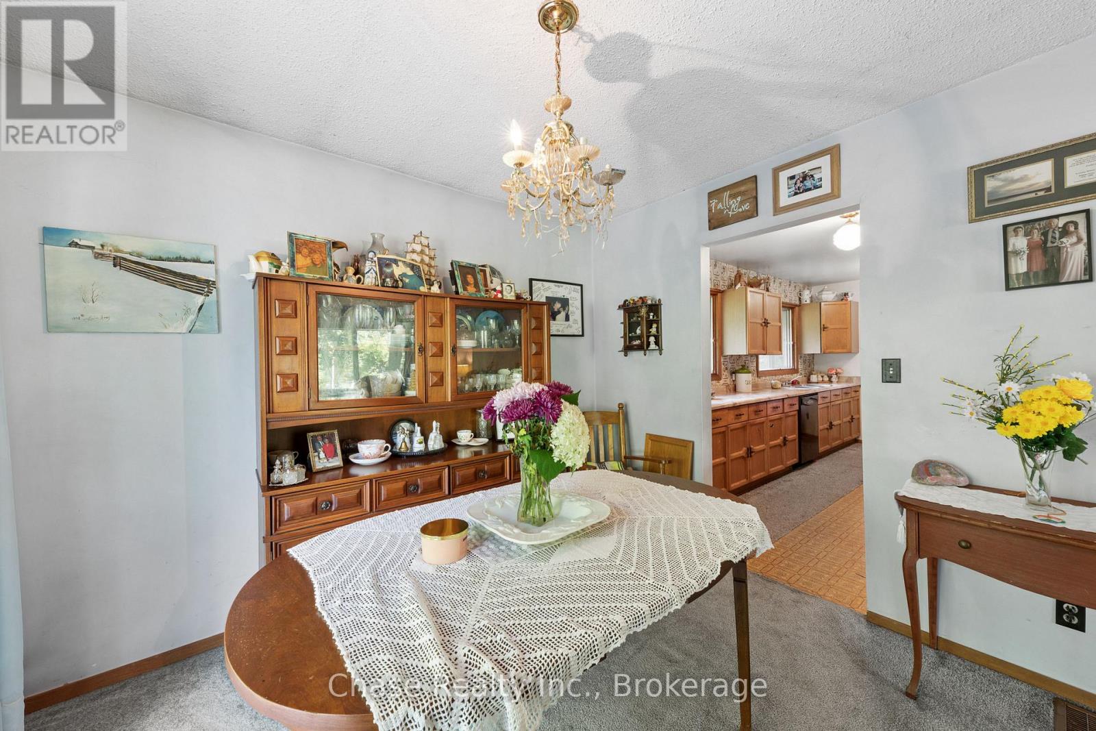 655 Tiny Beaches Road N Property Photo 12