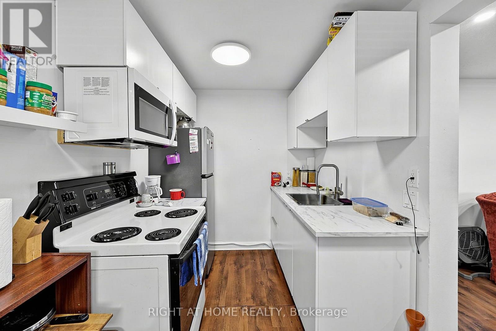 137 Vancouver Street Property Photo 6