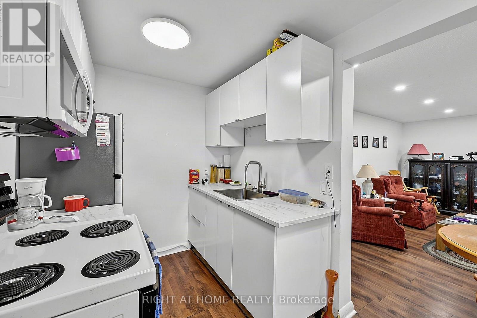 137 Vancouver Street Property Photo 7