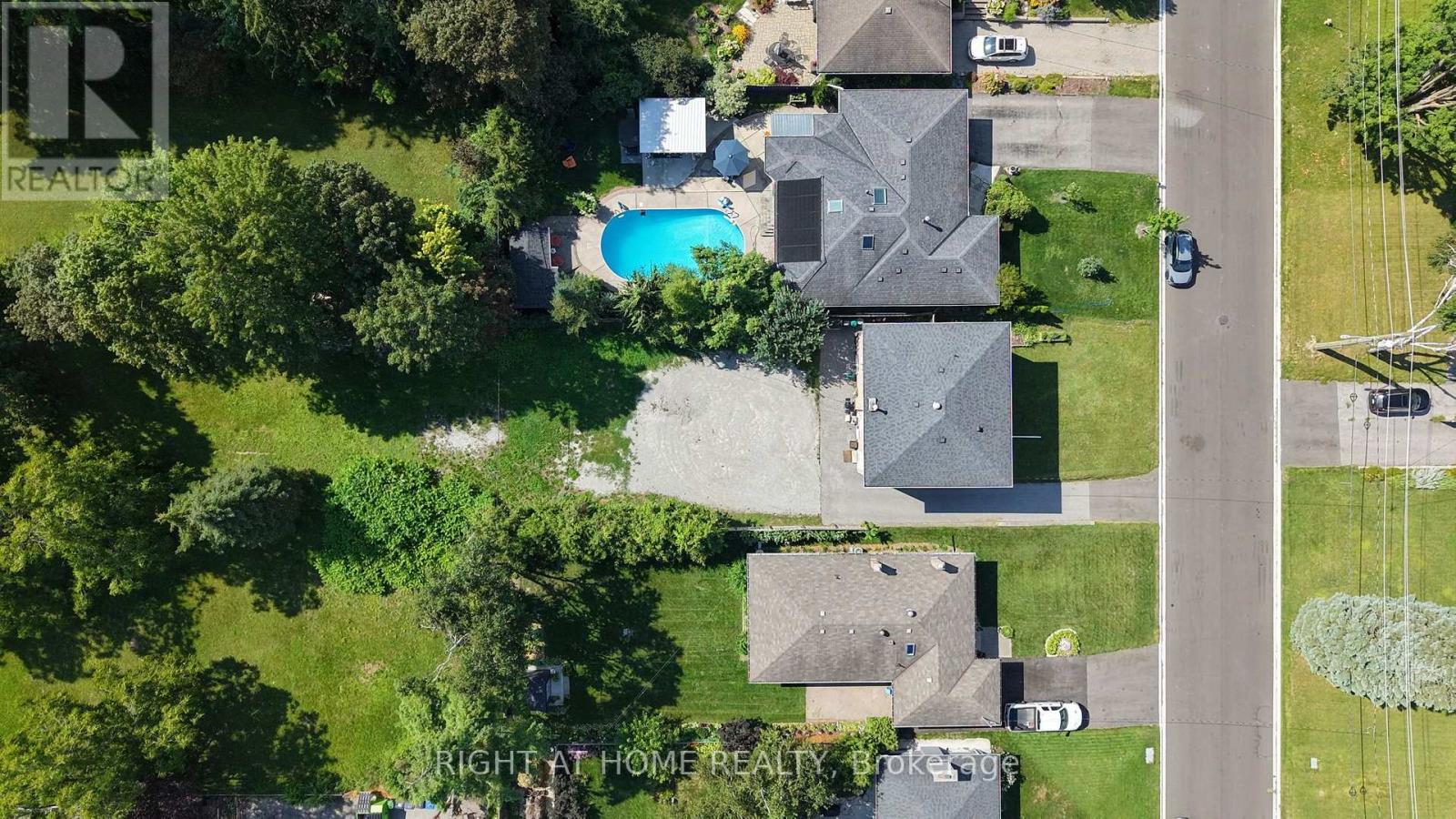 137 Vancouver Street Property Photo 40