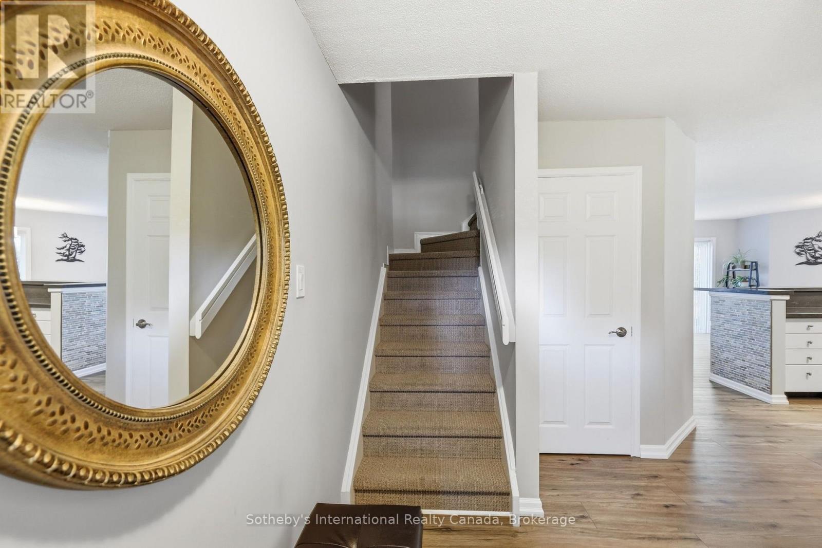 346 Mariners Way Property Photo 5