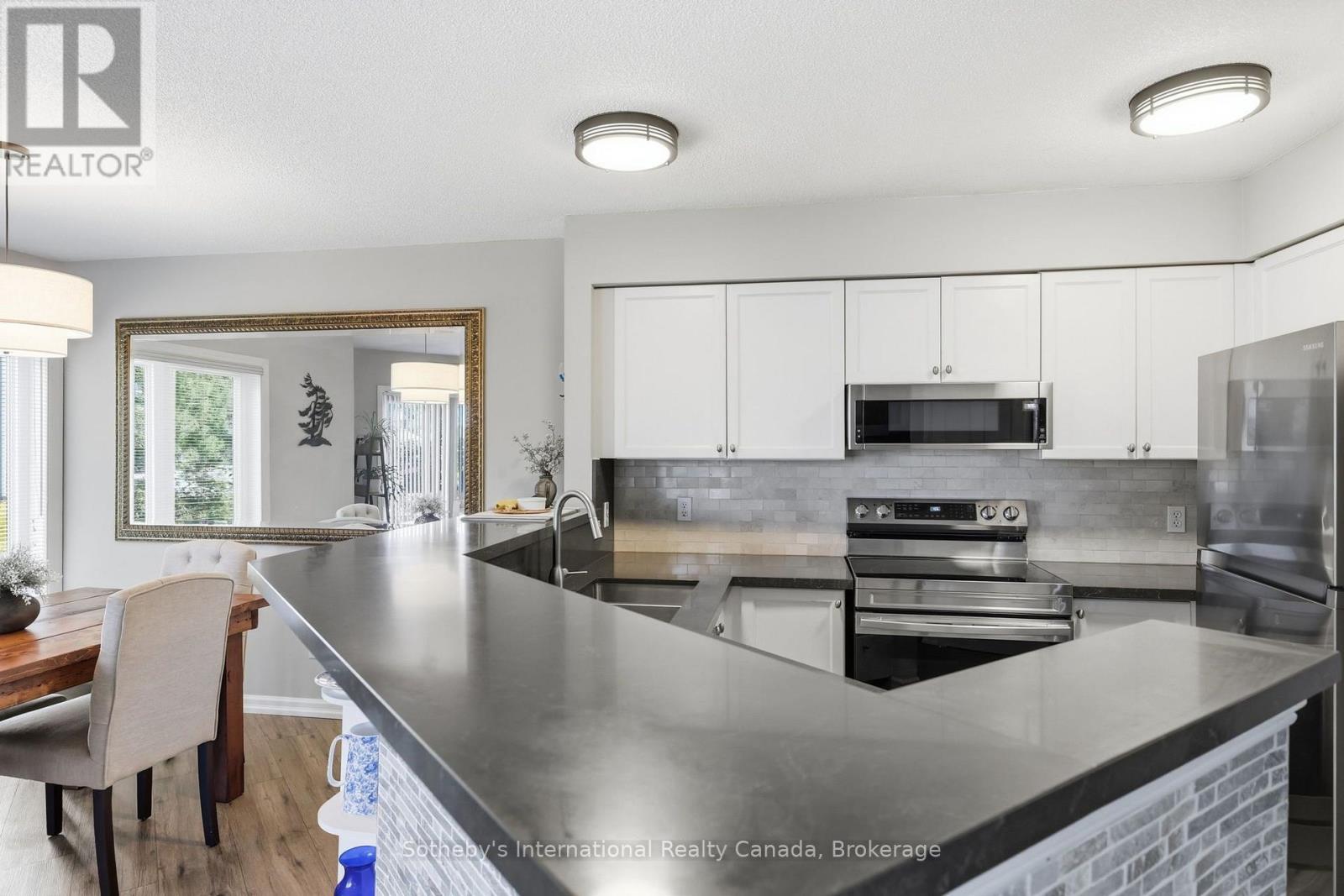 346 Mariners Way Property Photo 8