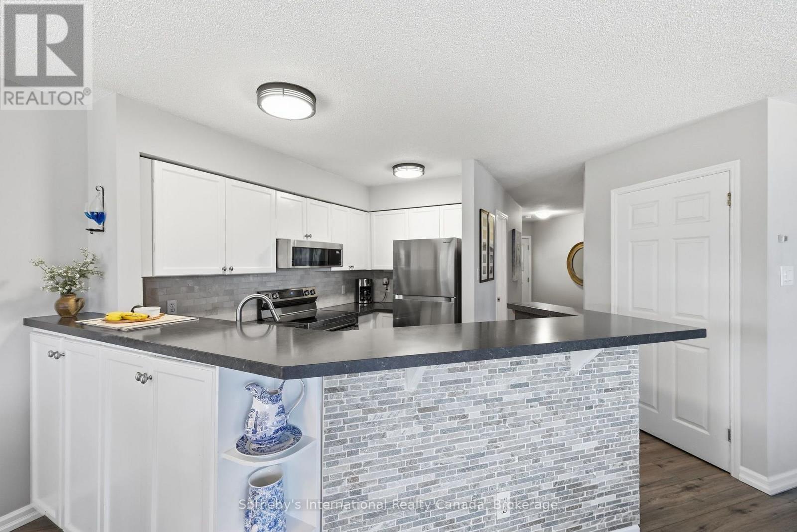 346 Mariners Way Property Photo 9