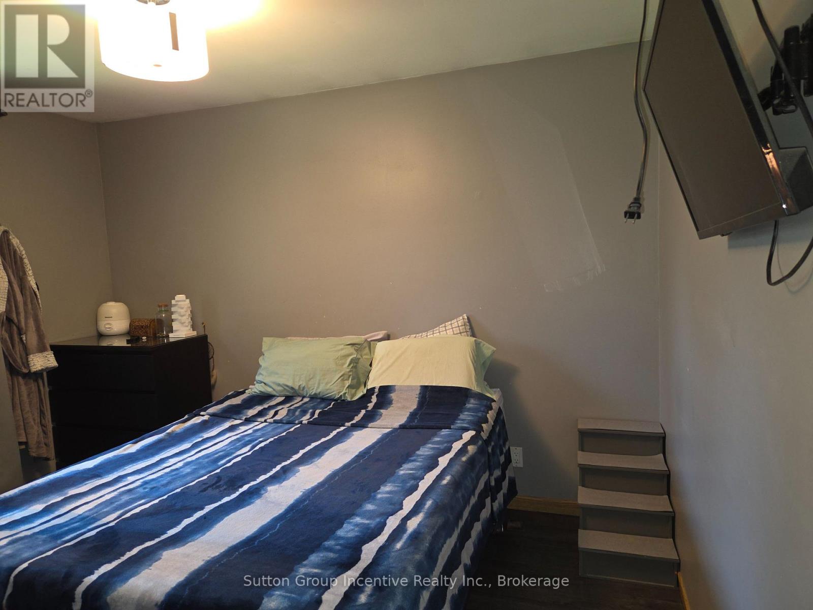 3985 Joyland Drive Property Photo 13