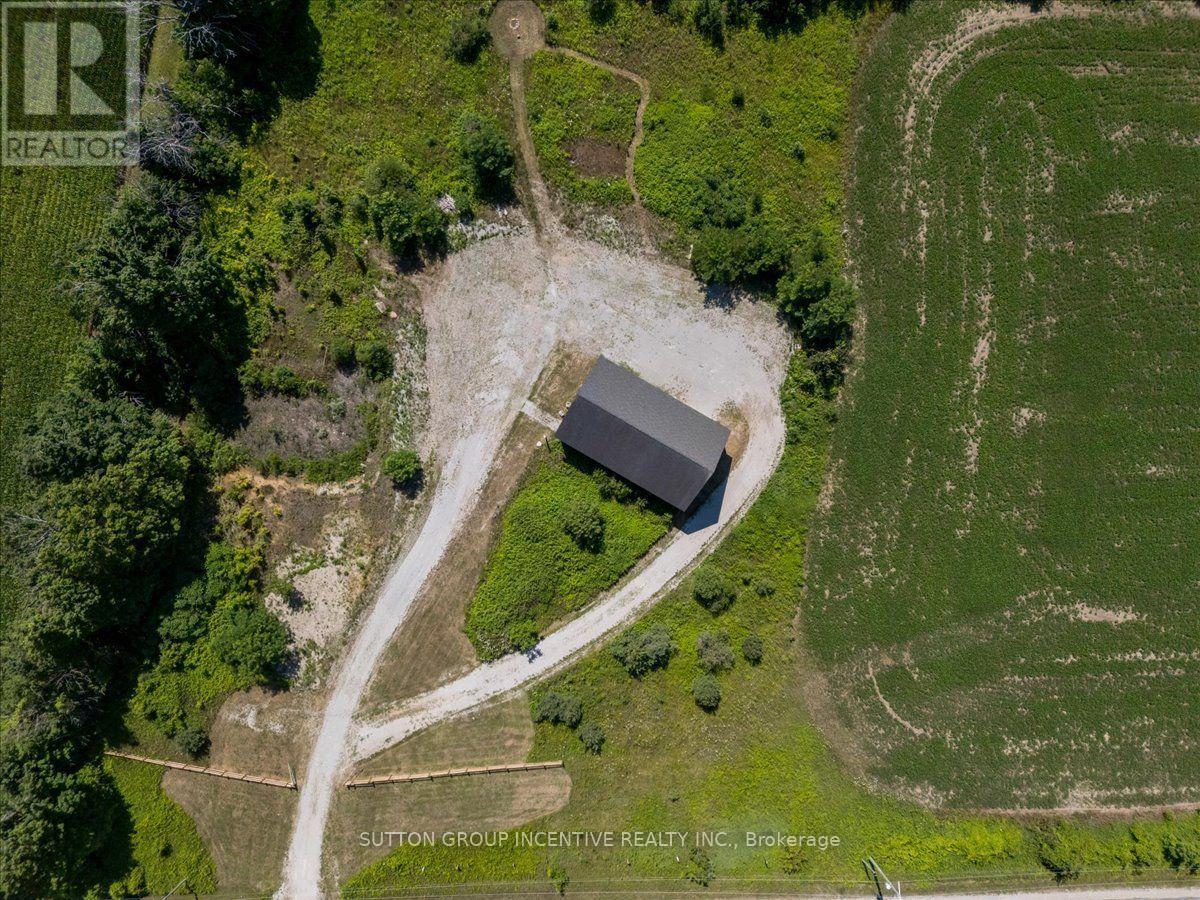 209 15/16 Sideroad E Property Photo 8