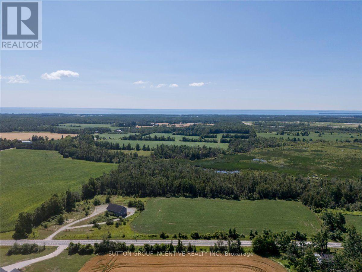 209 15/16 Sideroad E Property Photo 9