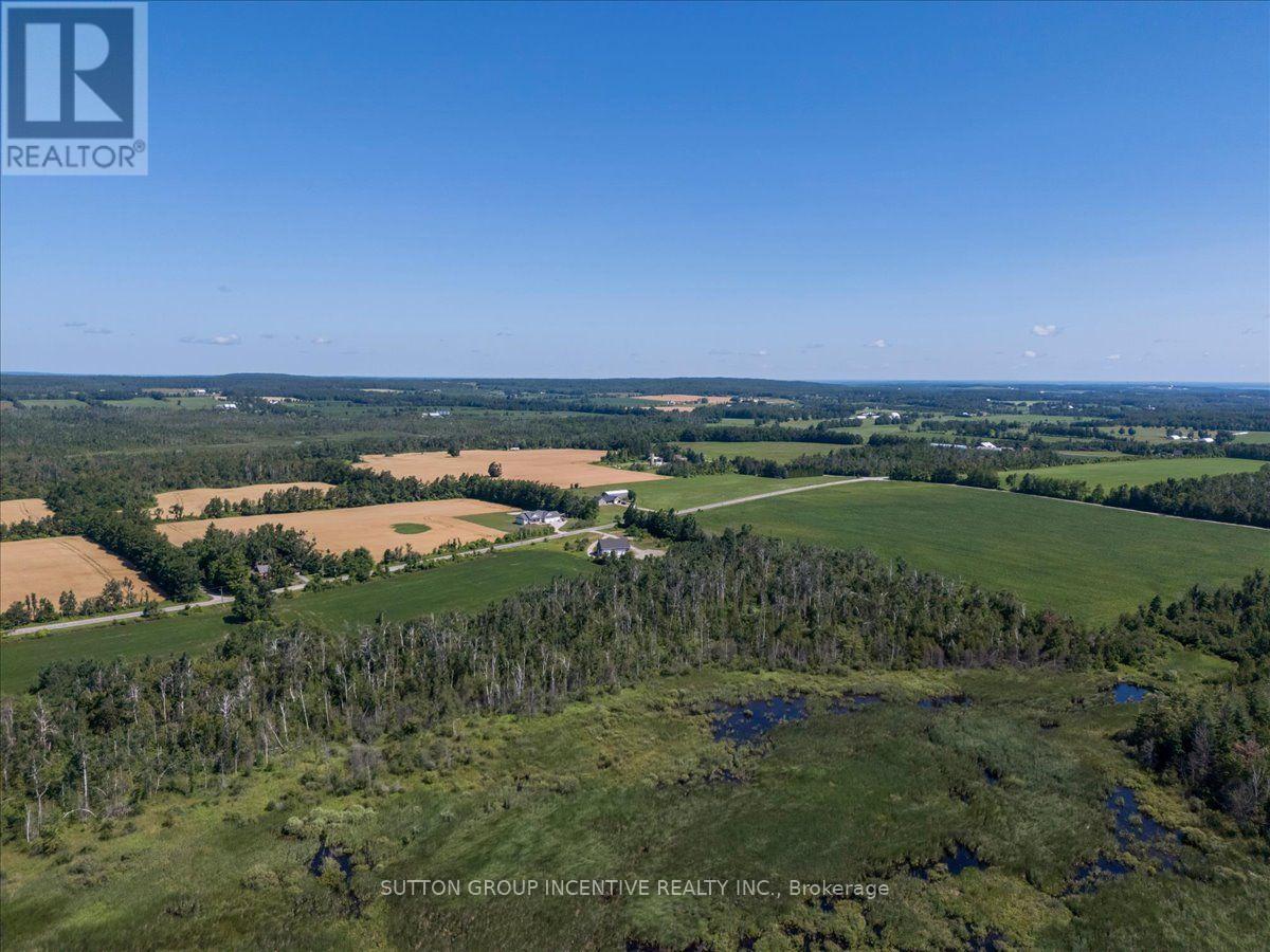 209 15/16 Sideroad E Property Photo 18