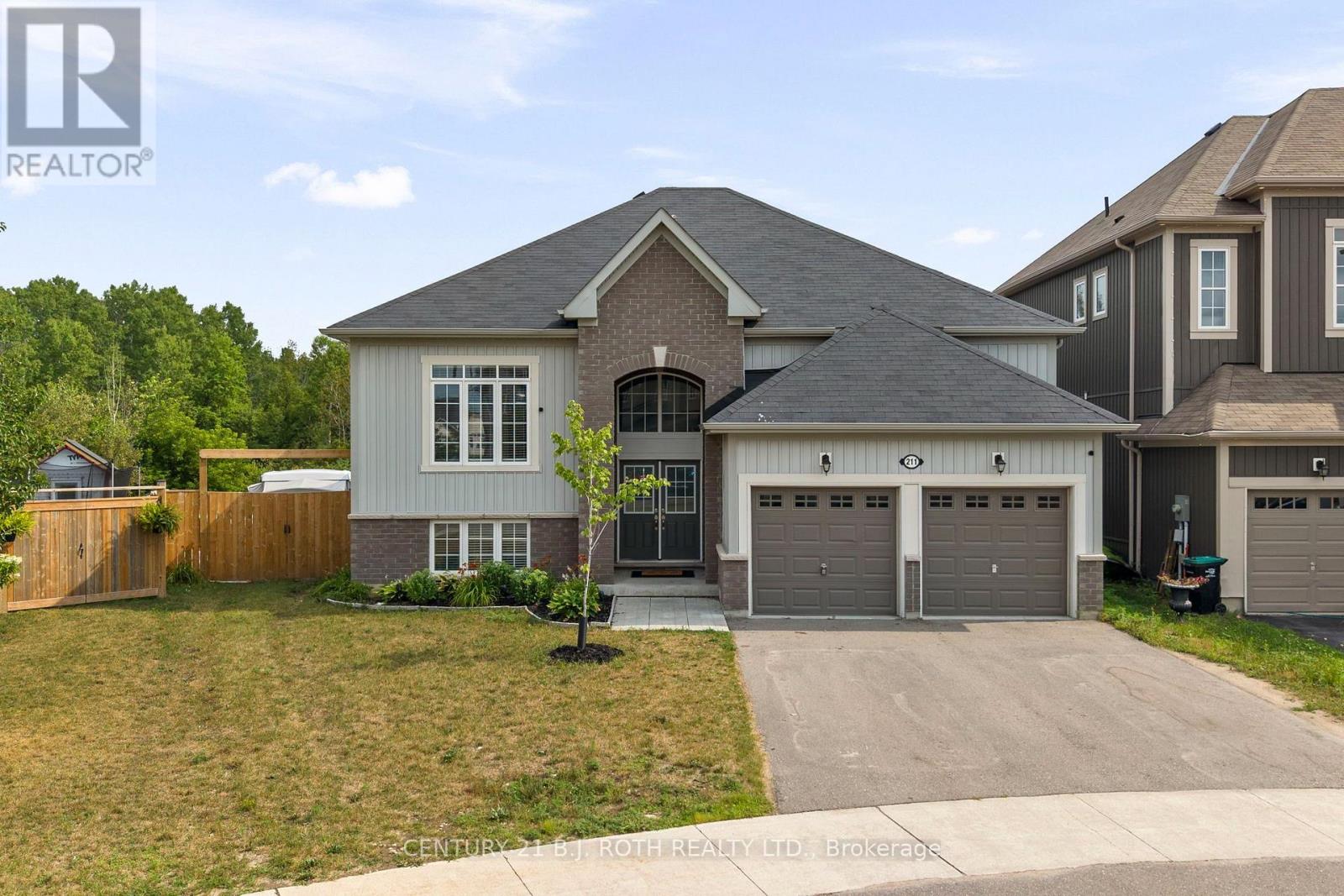 211 Roy Drive Property Photo 1
