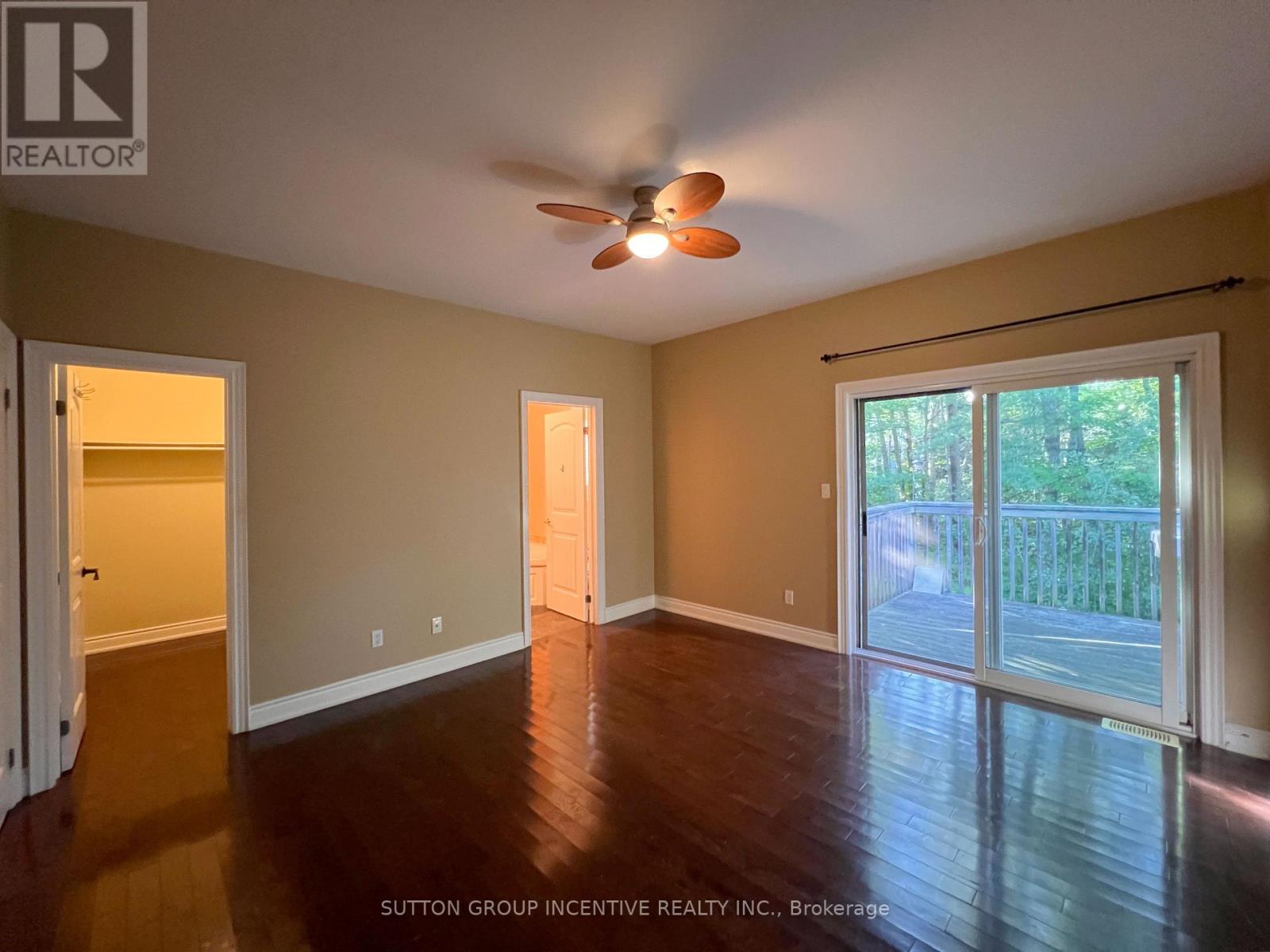 32 Albion Lane Property Photo 17