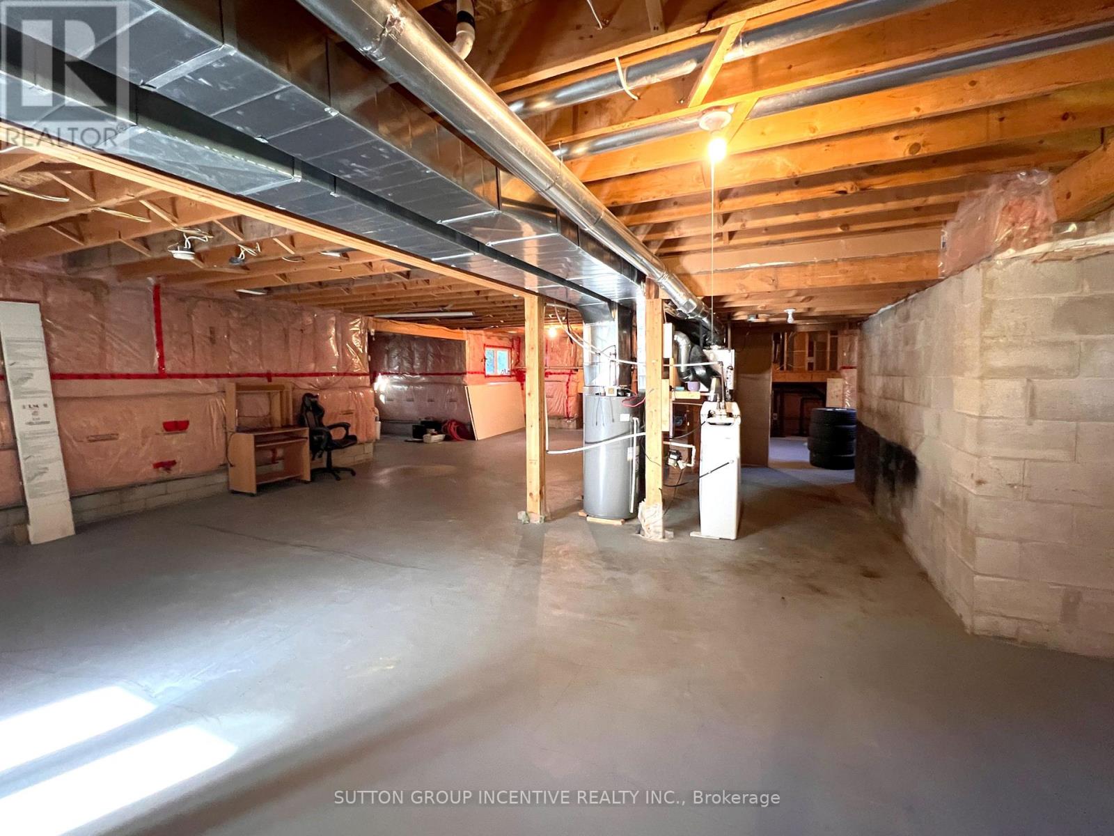 32 Albion Lane Property Photo 24