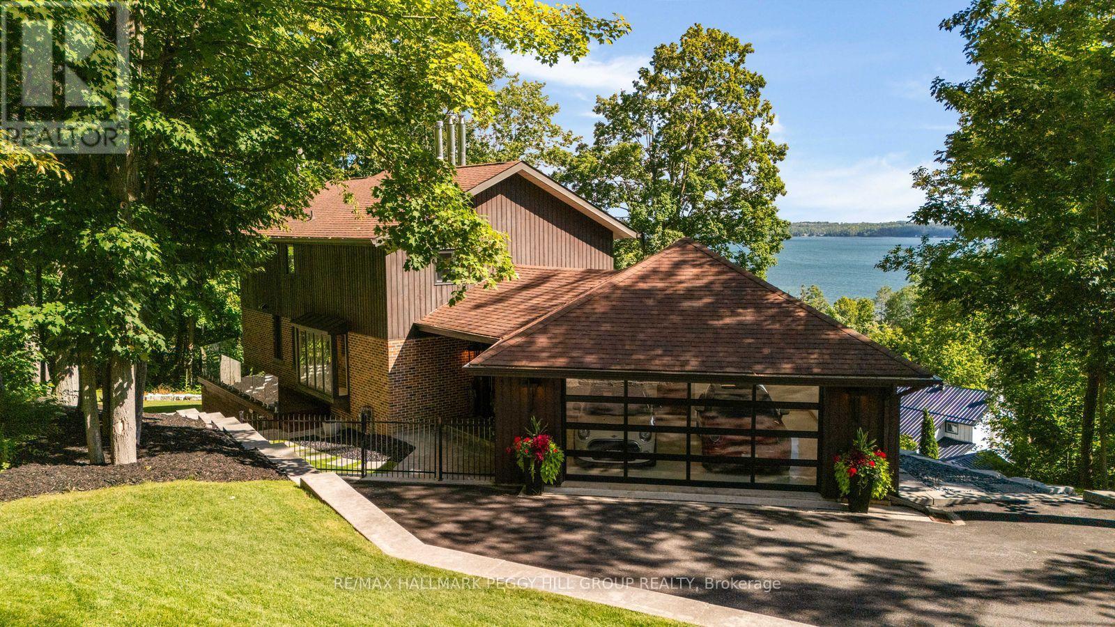 11 CRESTWOOD DRIVE