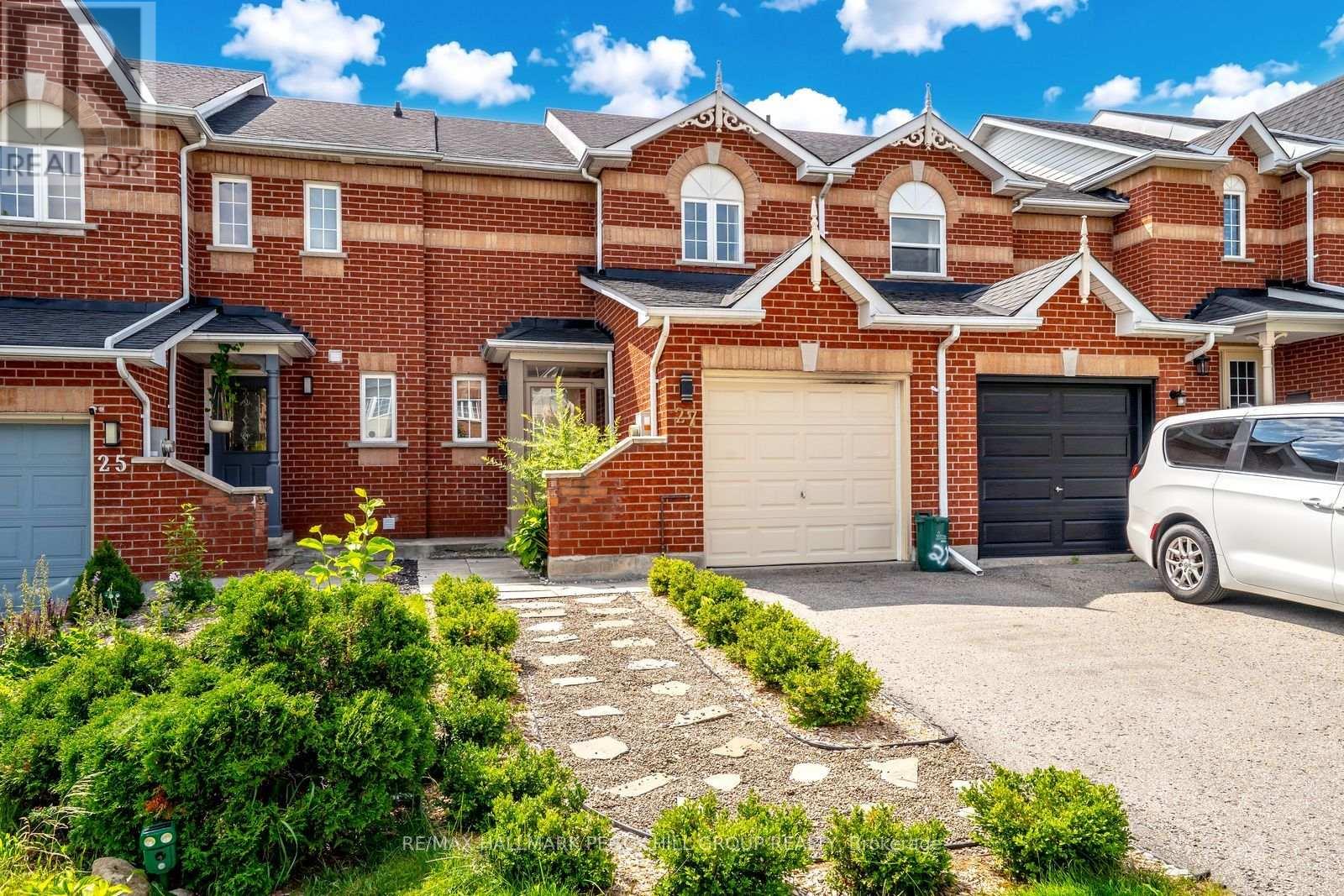 27 GADWALL AVENUE