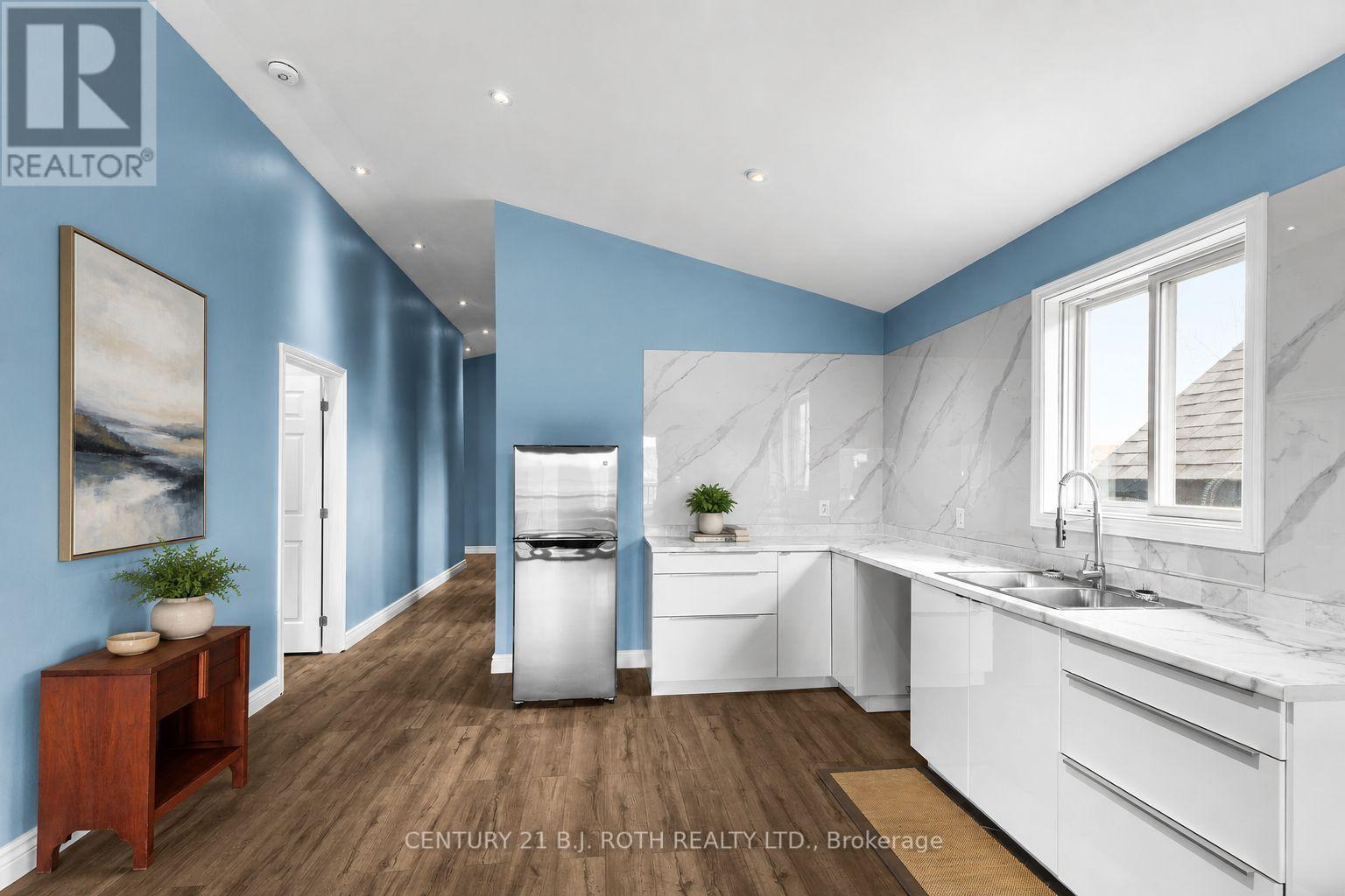 102 Dunlop Street Property Photo 3