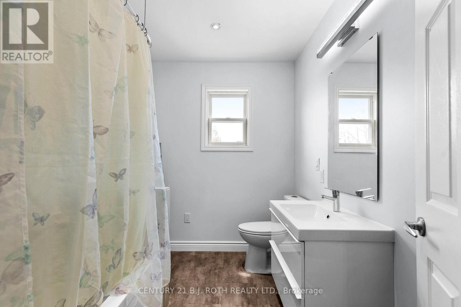 102 Dunlop Street Property Photo 13