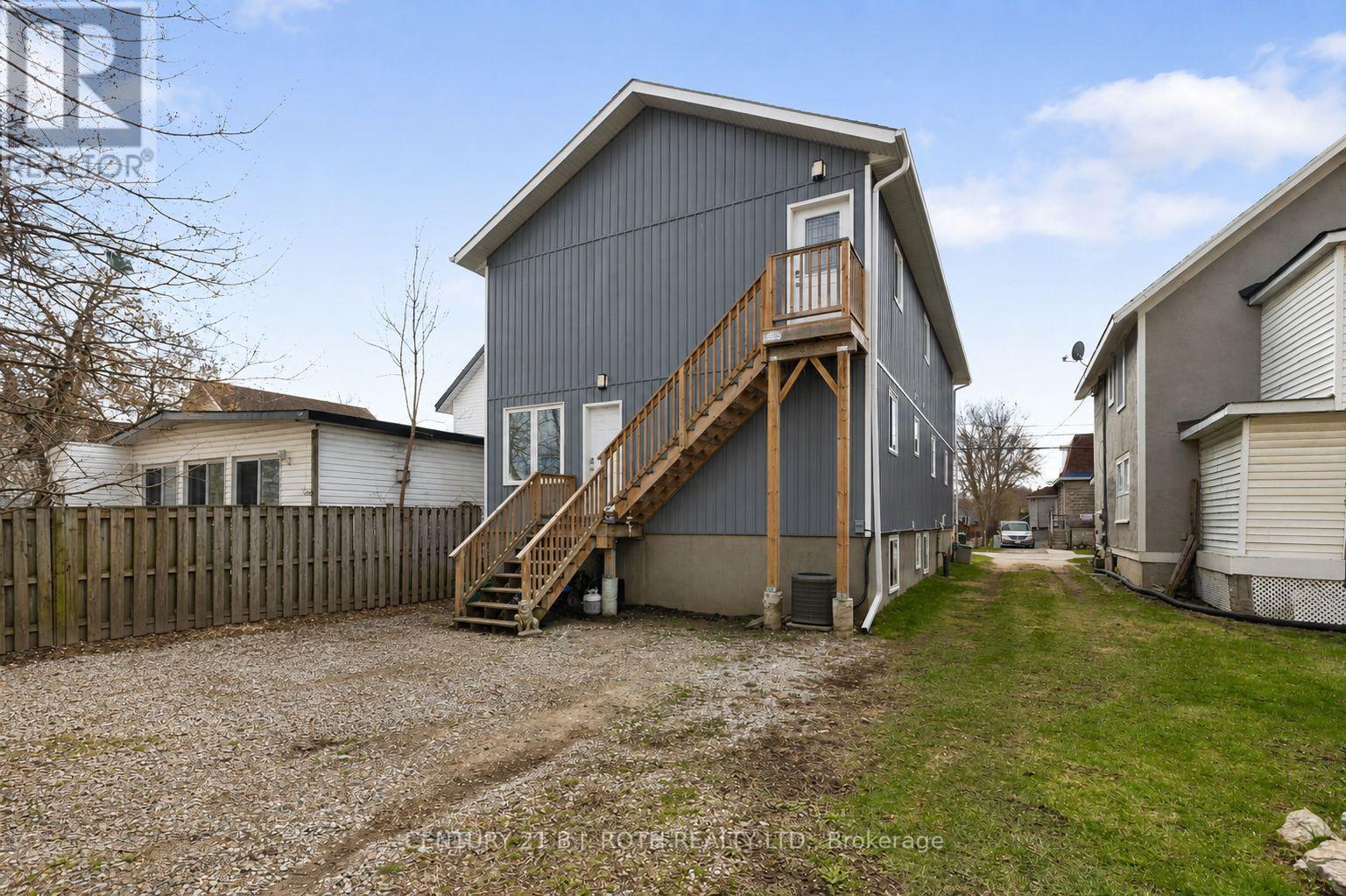 102 Dunlop Street Property Photo 16