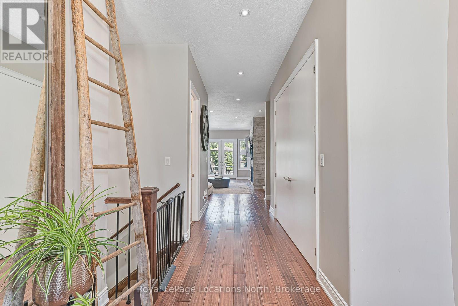 26 Spruce Street Property Photo 9